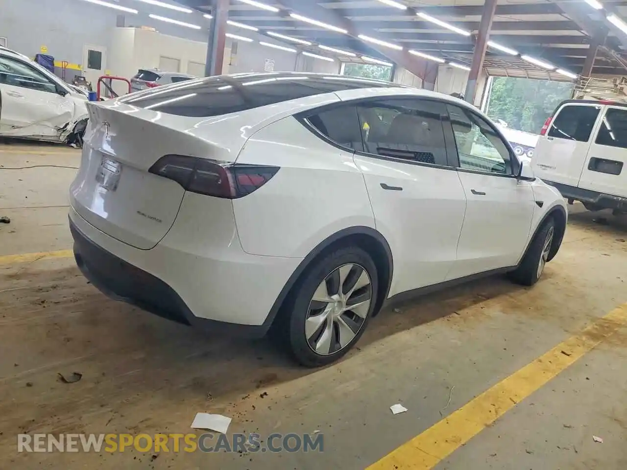 3 Photograph of a damaged car 7SAYGDEE7PF763657 TESLA MODEL Y 2023