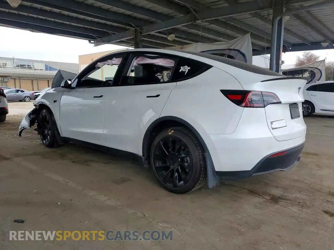 2 Photograph of a damaged car 7SAYGDEE7PF792429 TESLA MODEL Y 2023
