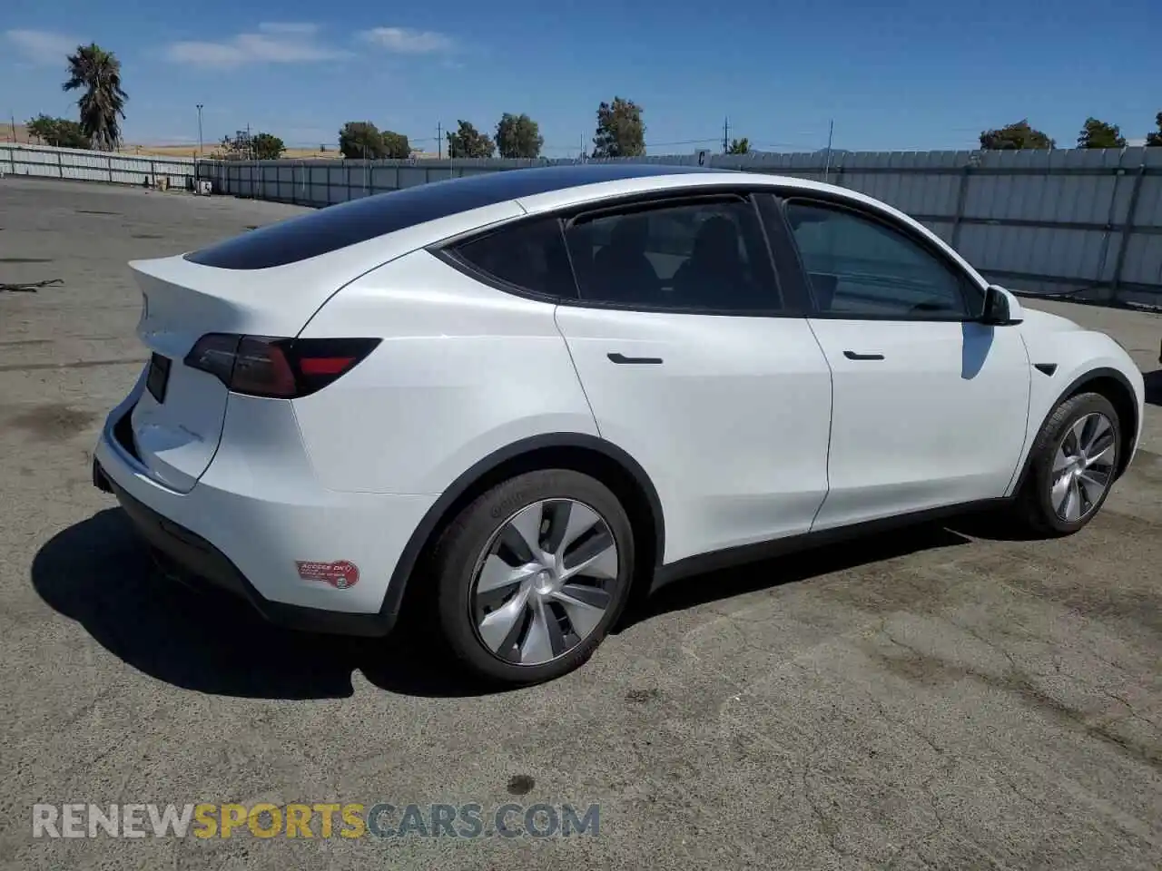 3 Фотография поврежденного автомобиля 7SAYGDEE7PF816597 TESLA MODEL Y 2023