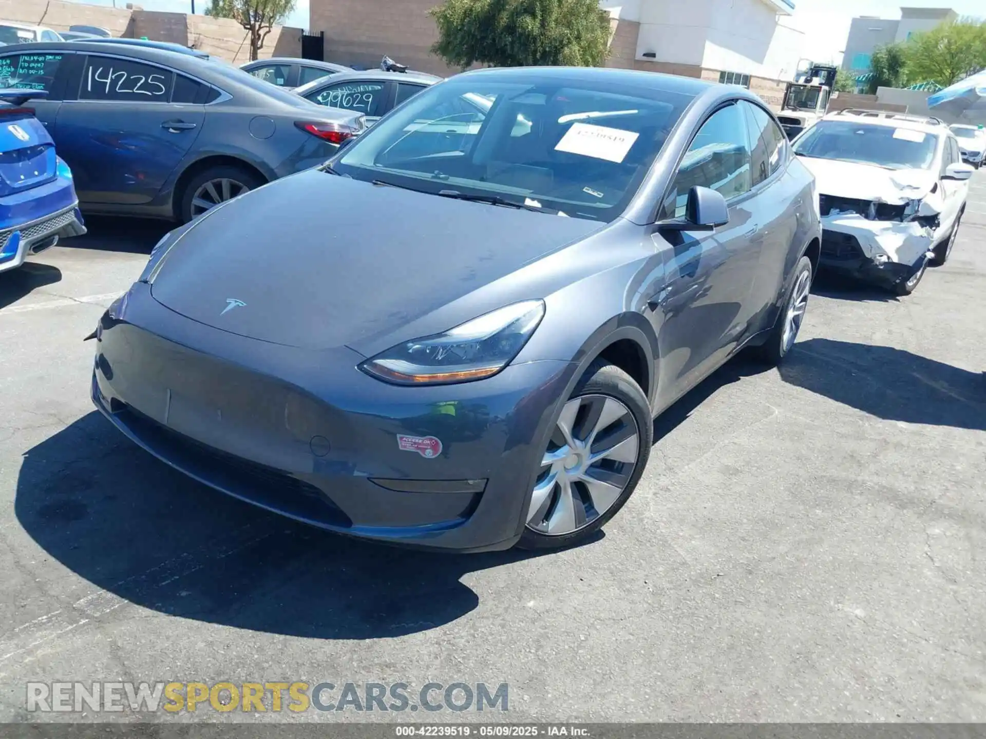 2 Photograph of a damaged car 7SAYGDEE7PF851849 TESLA MODEL Y 2023