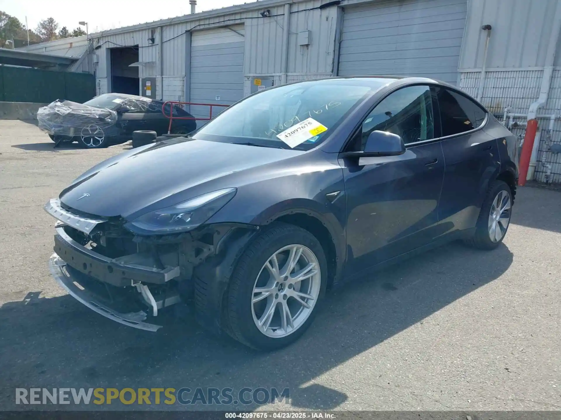 2 Photograph of a damaged car 7SAYGDEE7PF856985 TESLA MODEL Y 2023