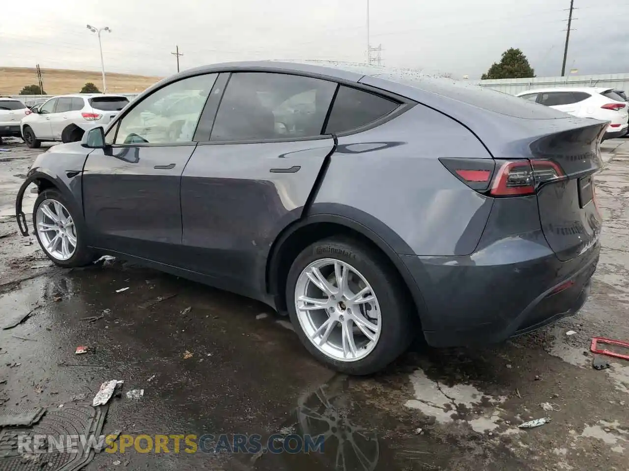 2 Photograph of a damaged car 7SAYGDEE7PF879523 TESLA MODEL Y 2023