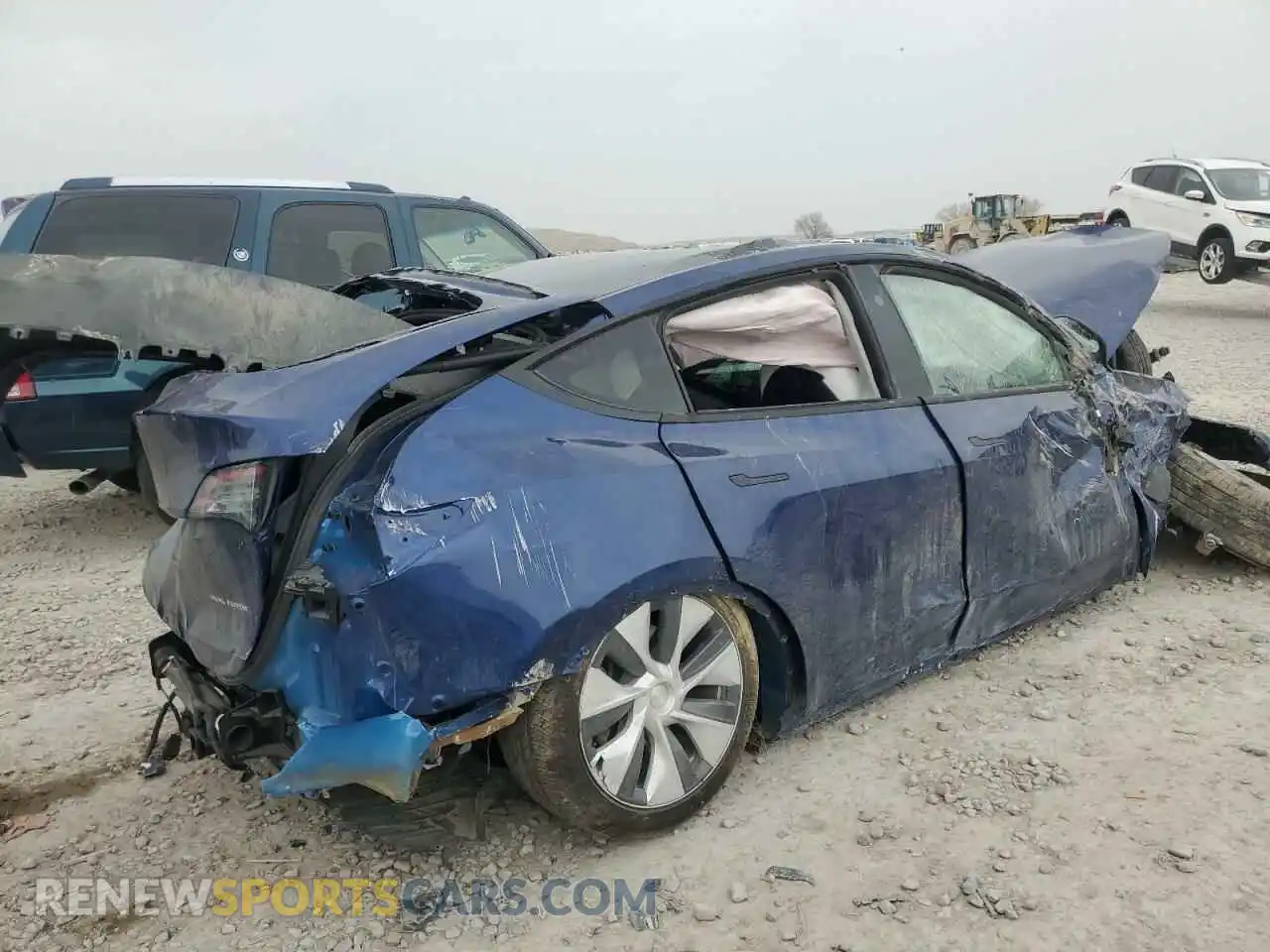 3 Photograph of a damaged car 7SAYGDEE7PF946573 TESLA MODEL Y 2023
