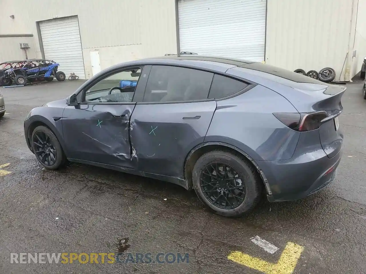 2 Photograph of a damaged car 7SAYGDEE7PF958271 TESLA MODEL Y 2023
