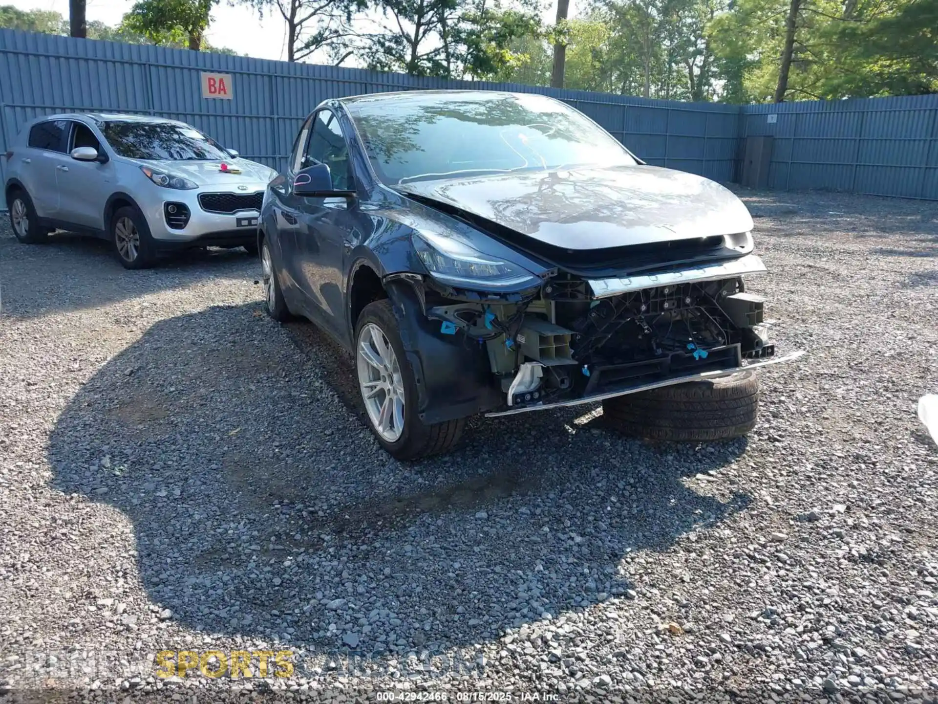 1 Photograph of a damaged car 7SAYGDEE8PA040638 TESLA MODEL Y 2023