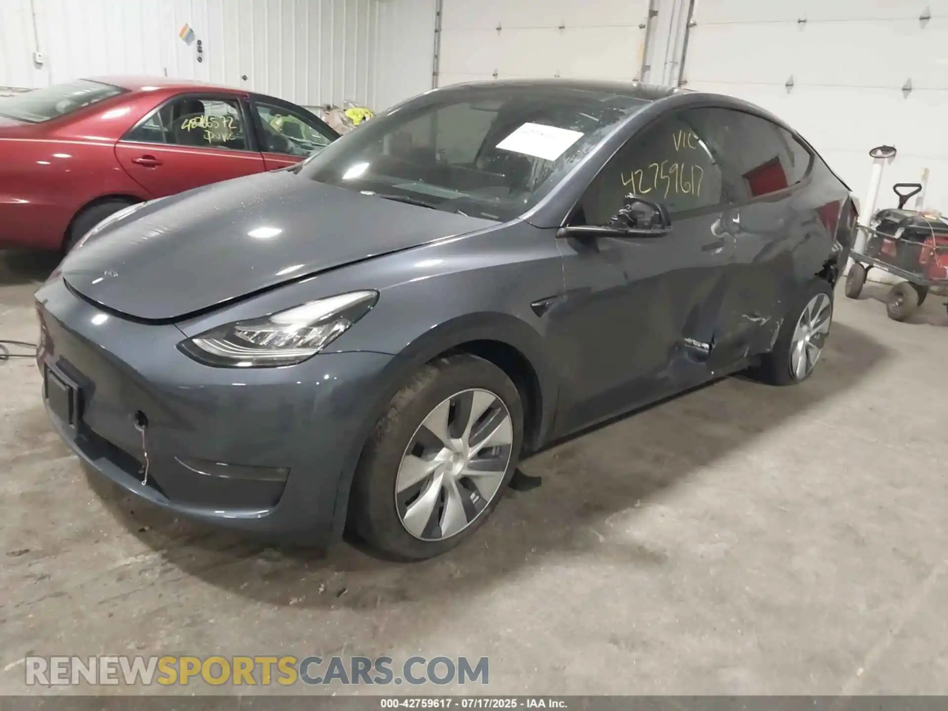 2 Photograph of a damaged car 7SAYGDEE8PA058962 TESLA MODEL Y 2023