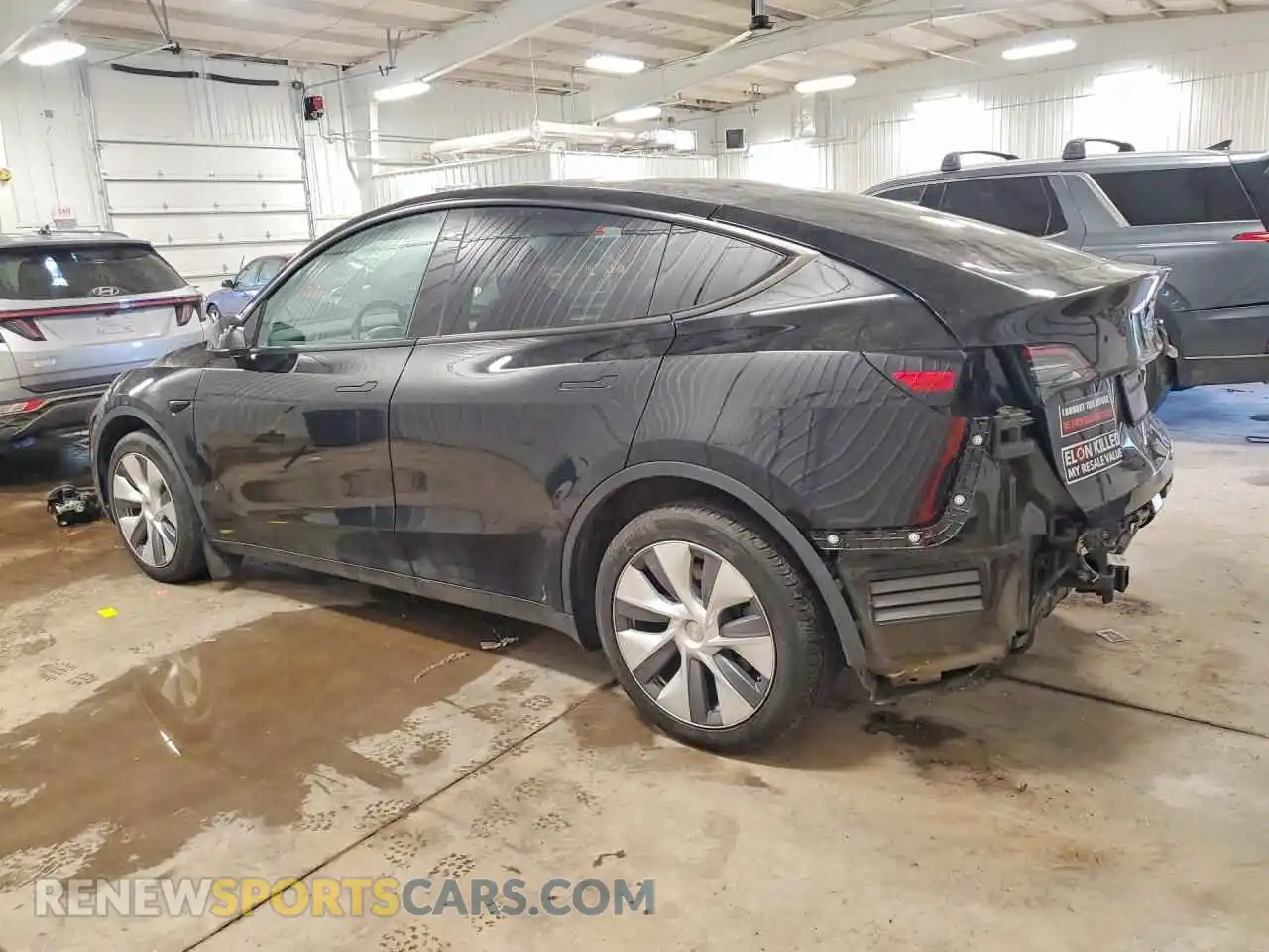 2 Photograph of a damaged car 7SAYGDEE8PA091914 TESLA MODEL Y 2023
