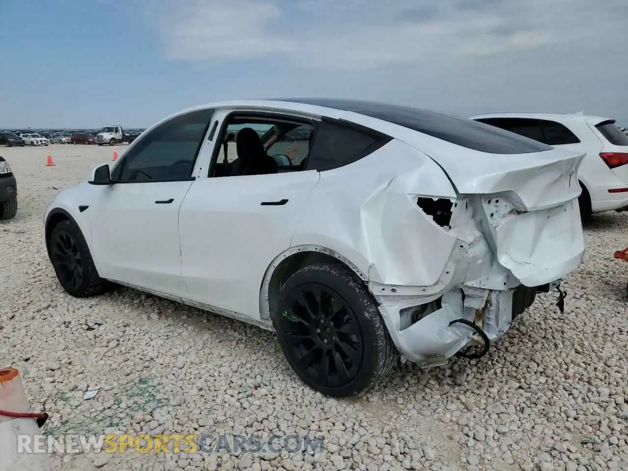 2 Photograph of a damaged car 7SAYGDEE8PA094120 TESLA MODEL Y 2023
