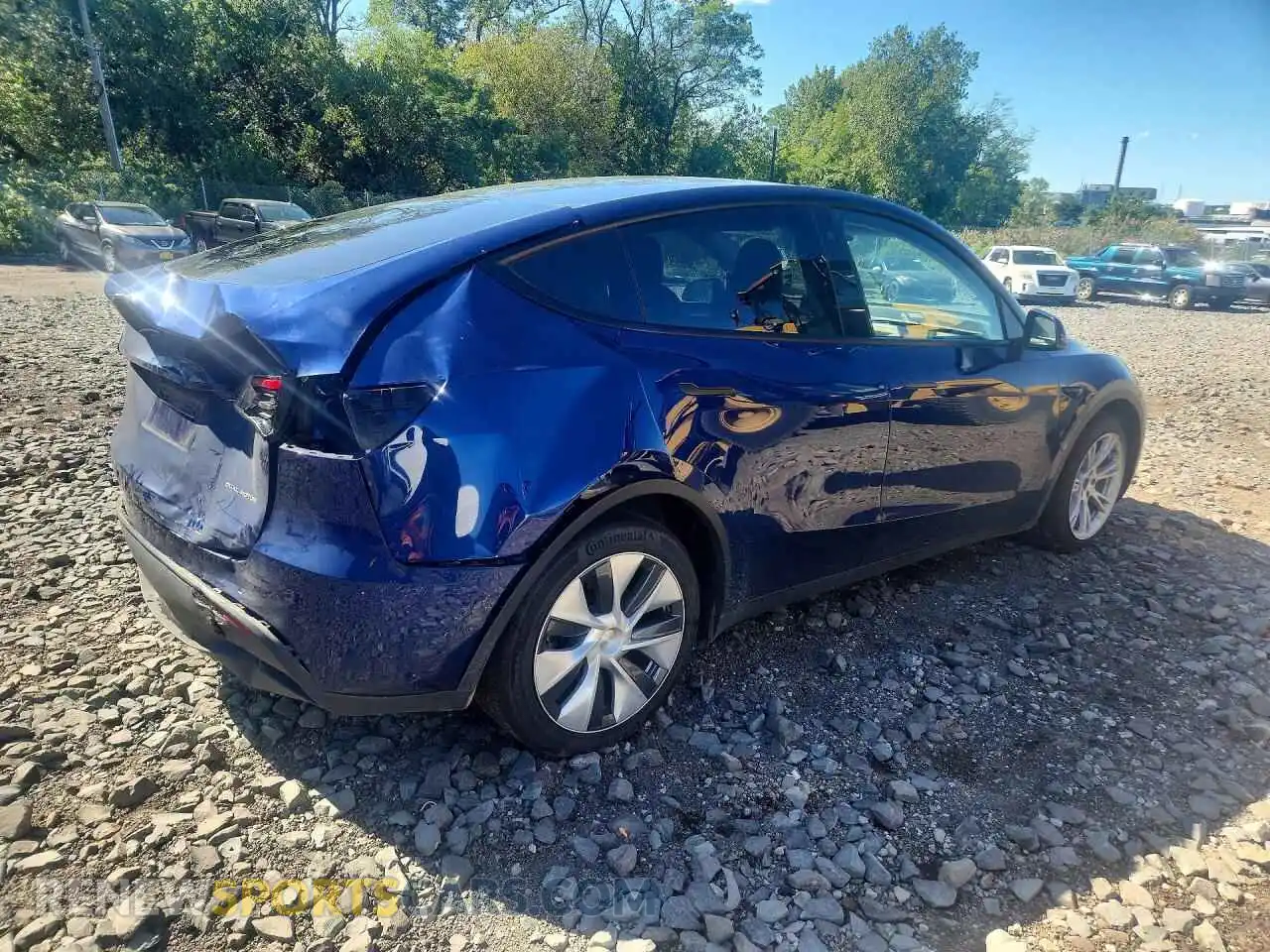 3 fotografías del automóvil dañado 7SAYGDEE8PA115208 TESLA MODEL Y 2023