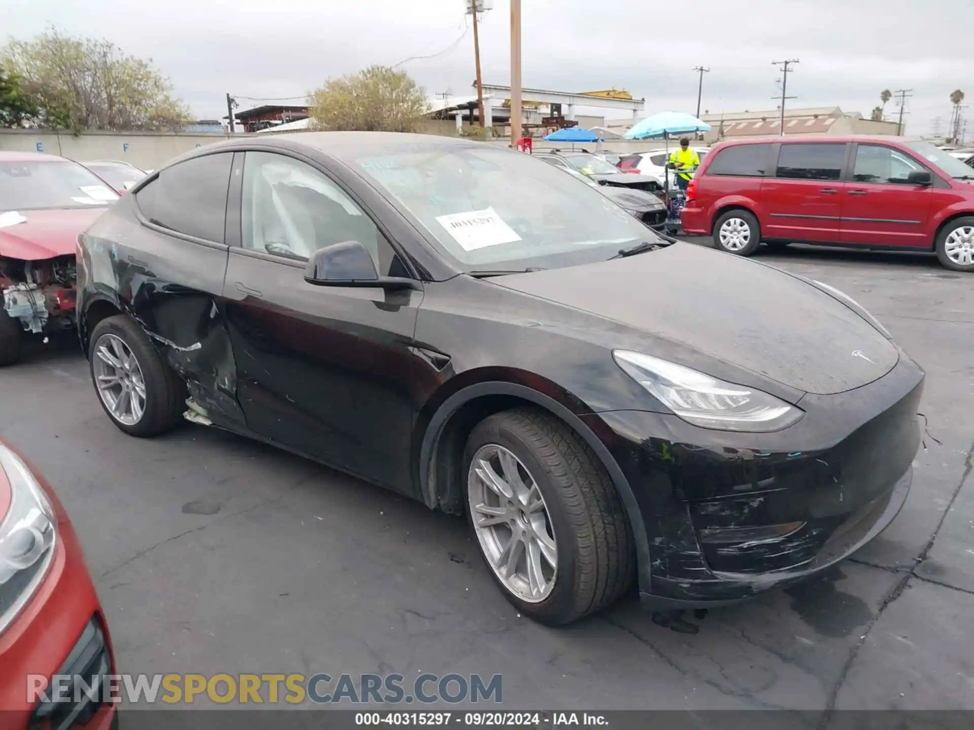 1 Photograph of a damaged car 7SAYGDEE8PA122661 TESLA MODEL Y 2023