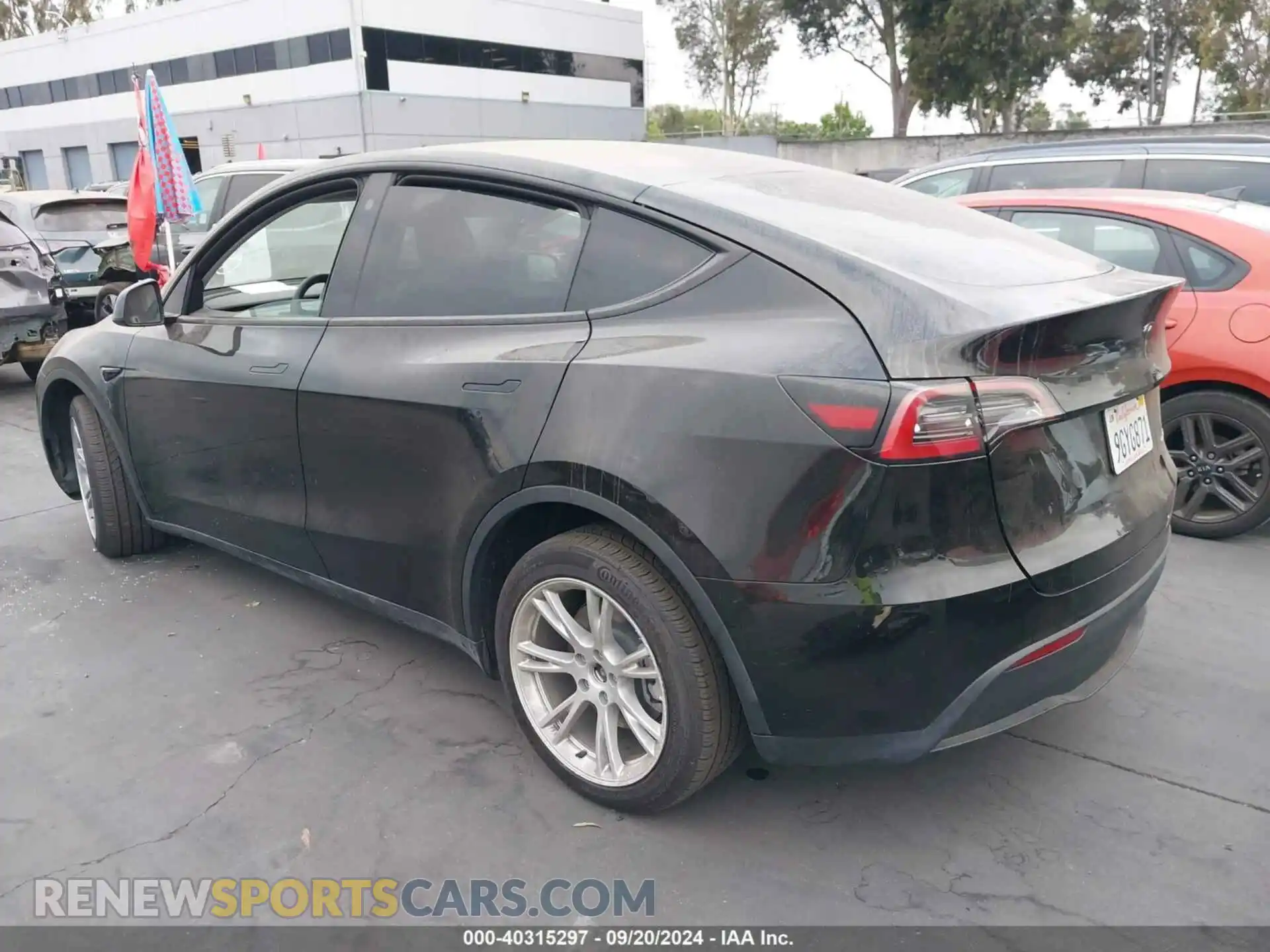 3 Photograph of a damaged car 7SAYGDEE8PA122661 TESLA MODEL Y 2023