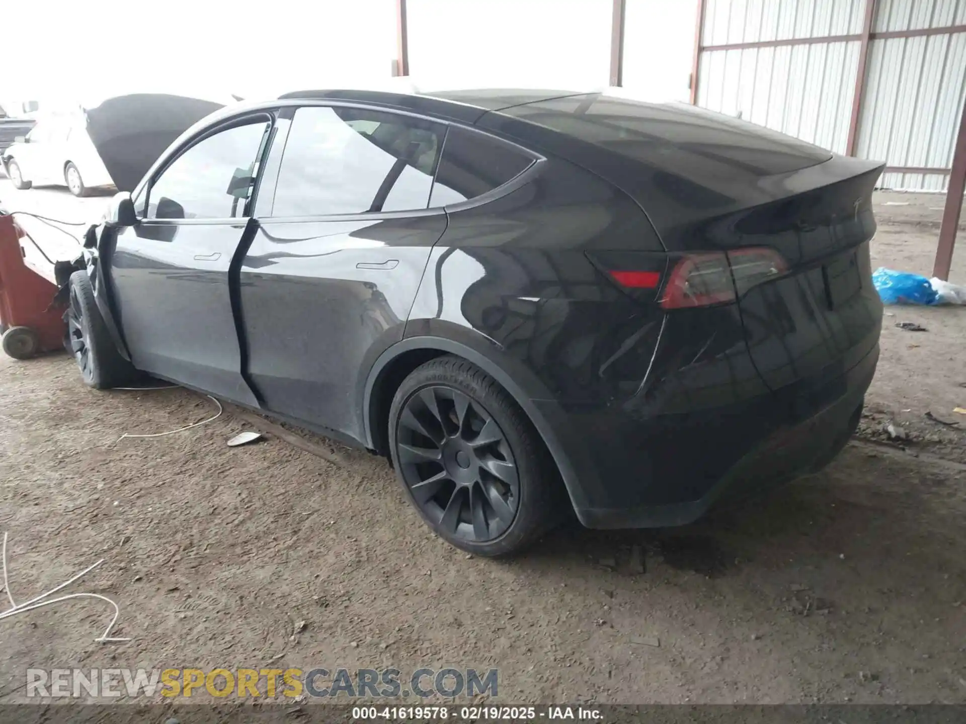 3 Photograph of a damaged car 7SAYGDEE8PA150900 TESLA MODEL Y 2023