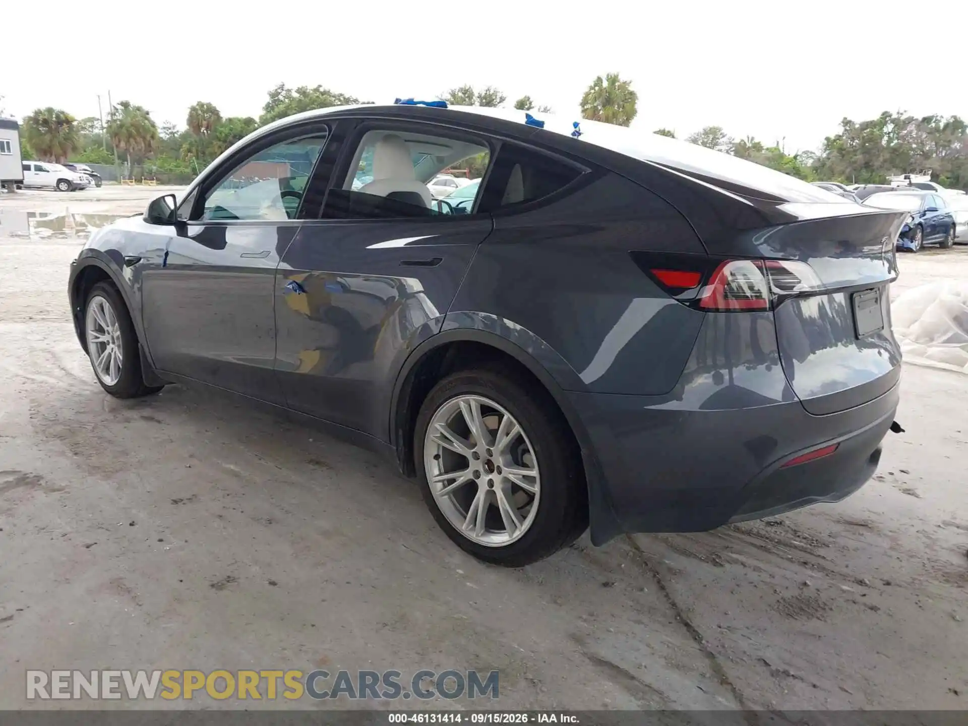 3 Photograph of a damaged car 7SAYGDEE8PA155482 TESLA MODEL Y 2023