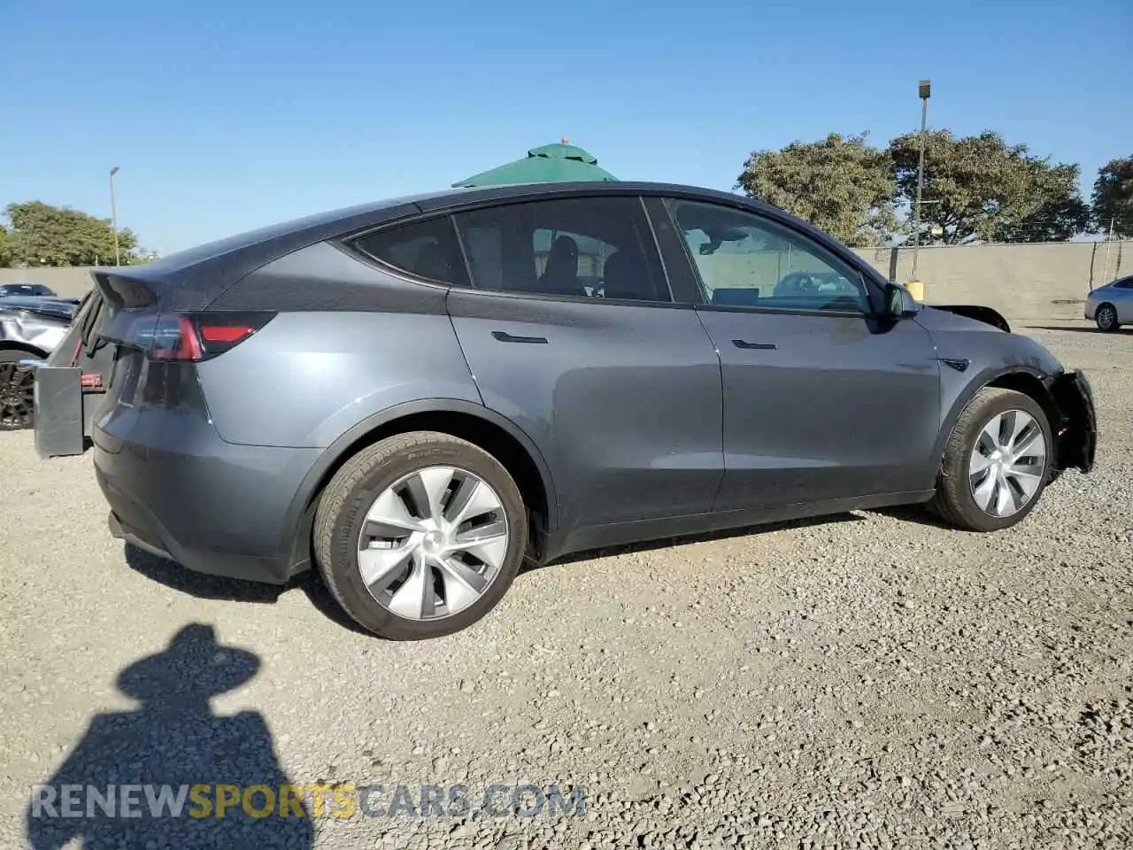 3 Photograph of a damaged car 7SAYGDEE8PA156230 TESLA MODEL Y 2023