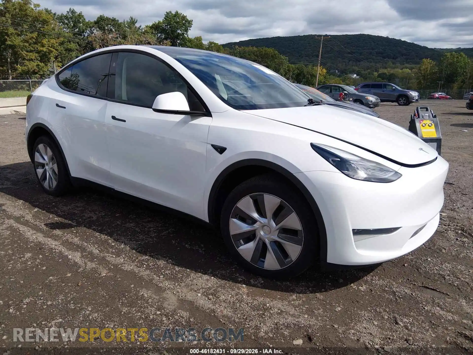 1 Photograph of a damaged car 7SAYGDEE8PA163842 TESLA MODEL Y 2023