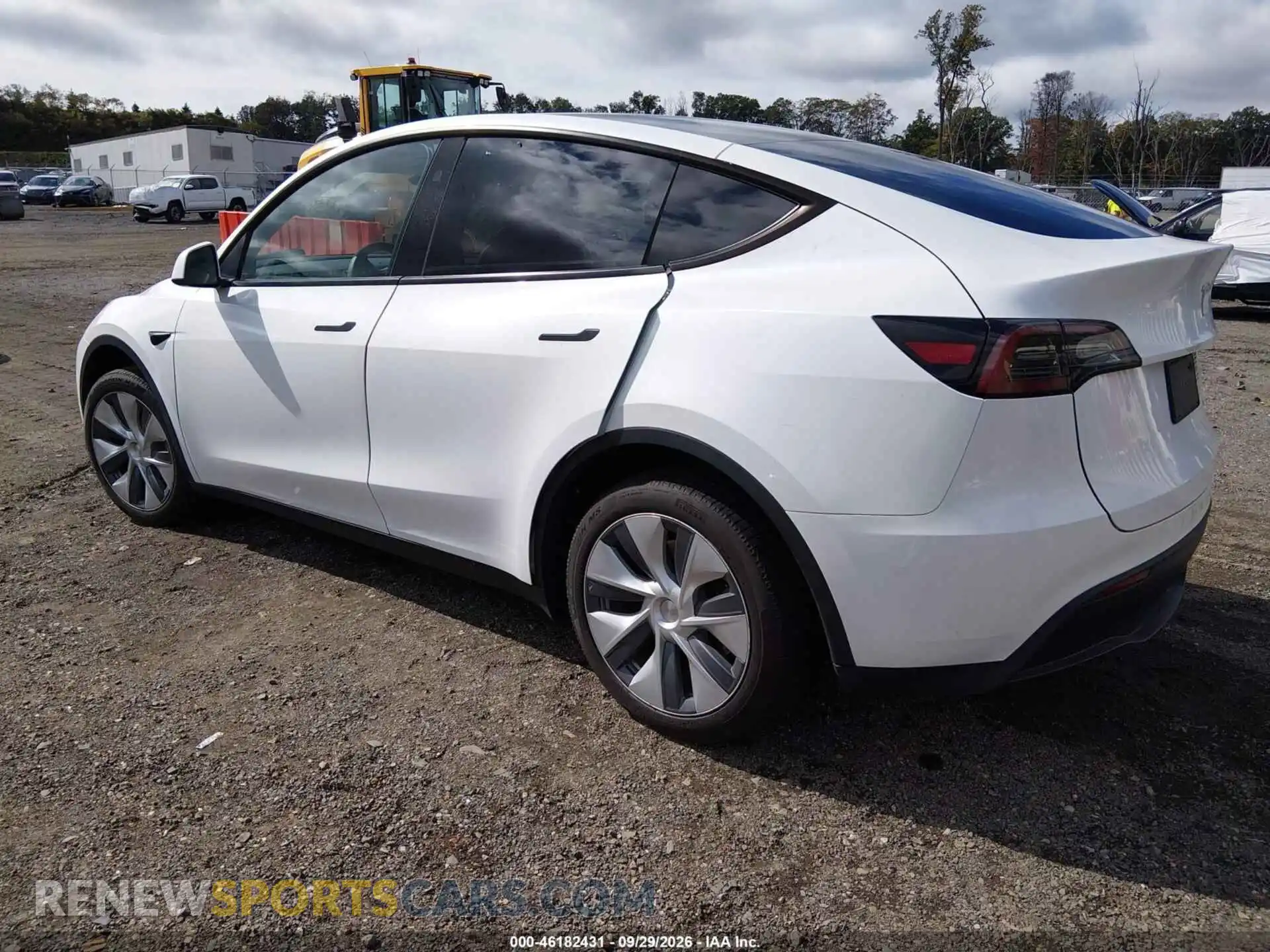 3 Photograph of a damaged car 7SAYGDEE8PA163842 TESLA MODEL Y 2023