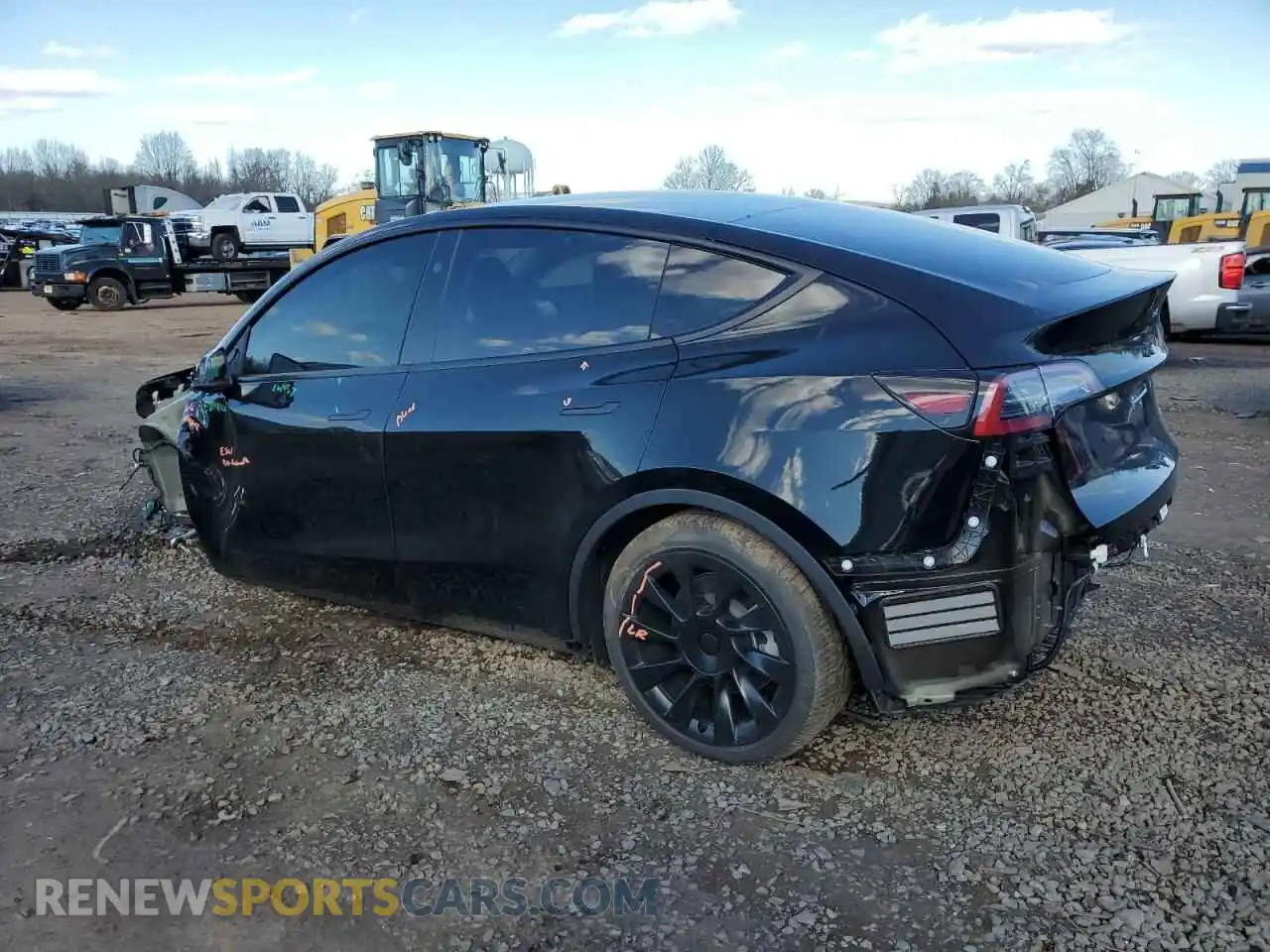 2 Photograph of a damaged car 7SAYGDEE8PA189907 TESLA MODEL Y 2023