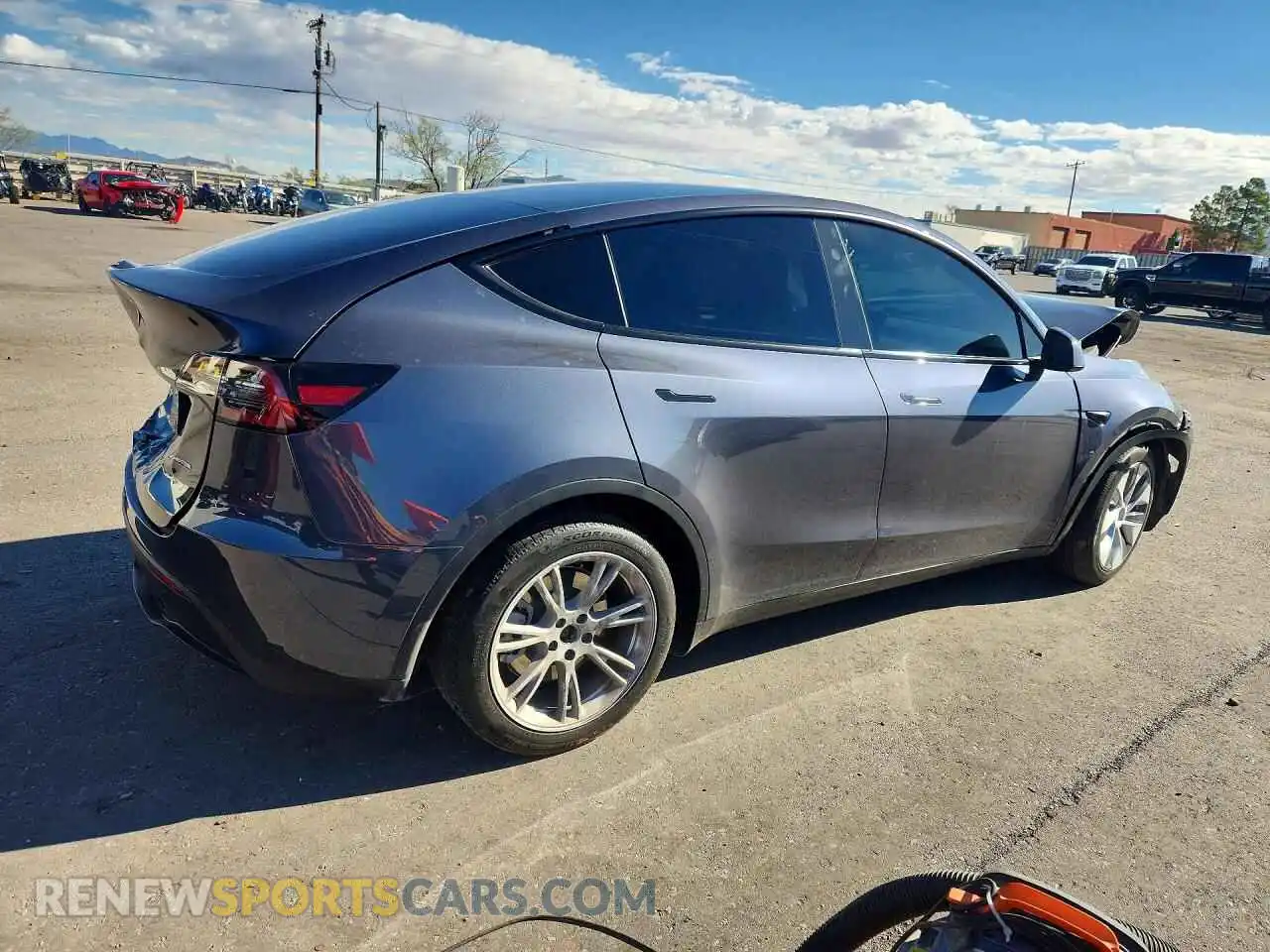 3 fotografías del automóvil dañado 7SAYGDEE8PA191009 TESLA MODEL Y 2023