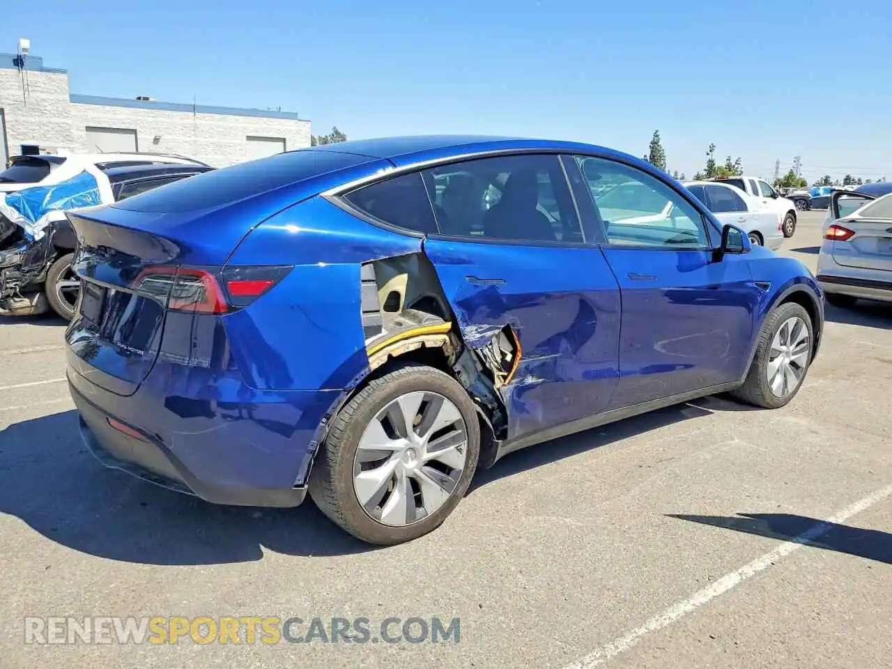 3 Photograph of a damaged car 7SAYGDEE8PA208018 TESLA MODEL Y 2023
