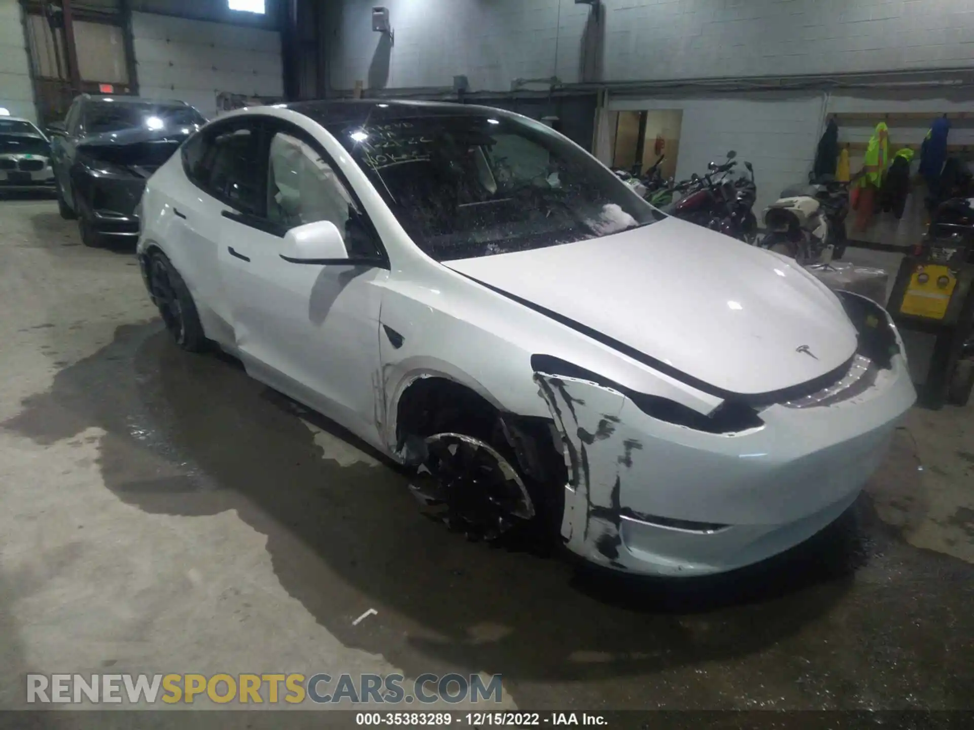 1 Photograph of a damaged car 7SAYGDEE8PF593941 TESLA MODEL Y 2023