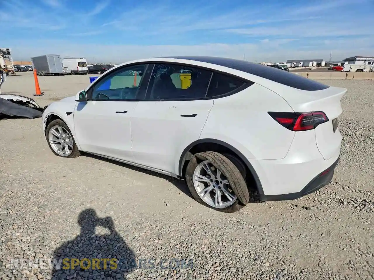 2 Фотография поврежденного автомобиля 7SAYGDEE8PF713169 TESLA MODEL Y 2023