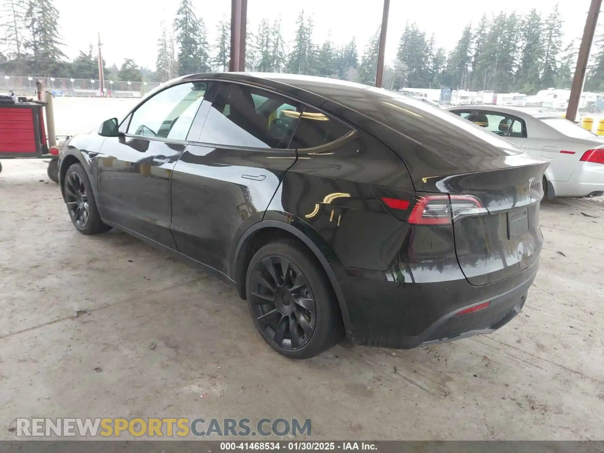 3 Photograph of a damaged car 7SAYGDEE8PF755759 TESLA MODEL Y 2023