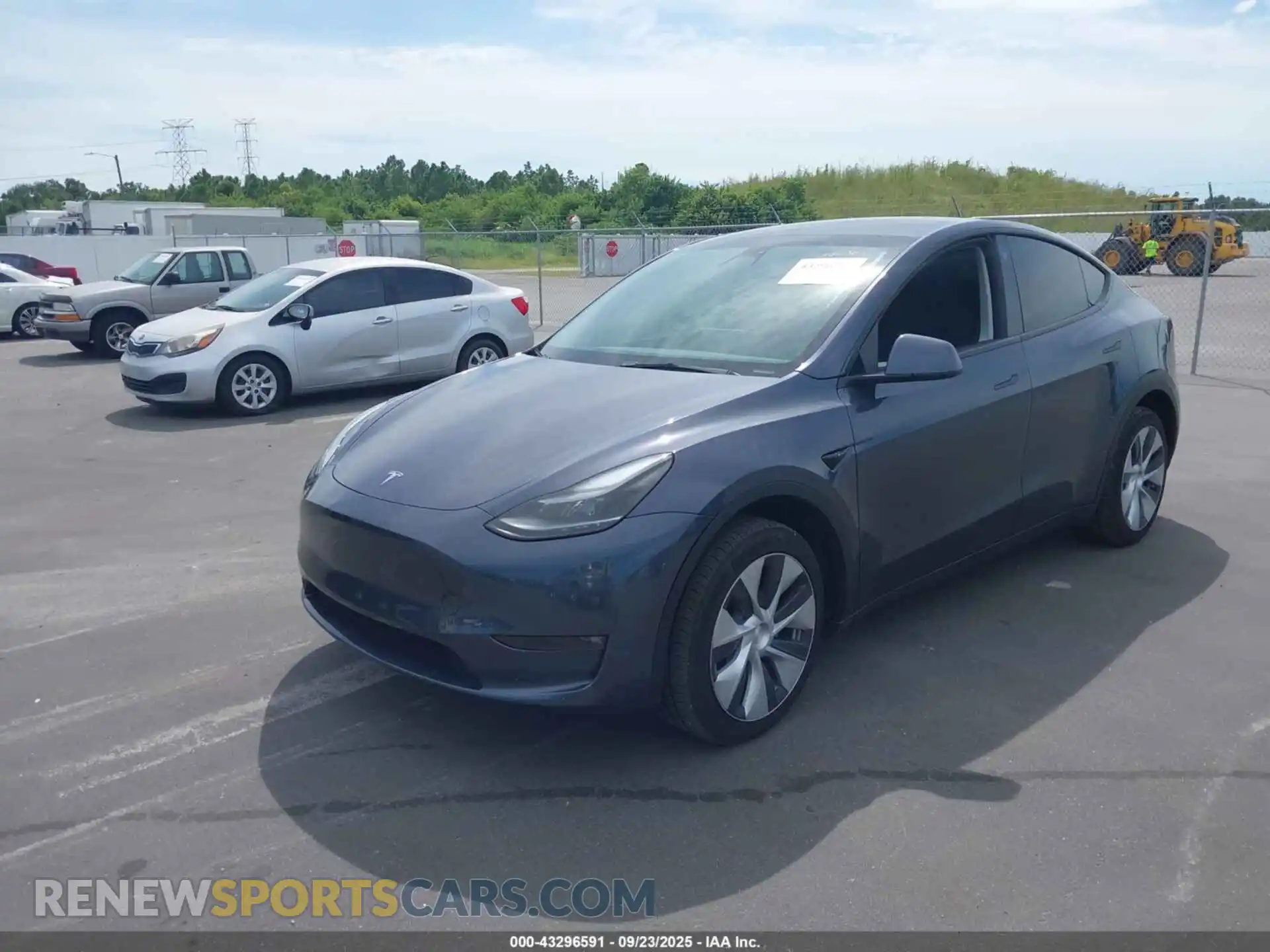 2 Photograph of a damaged car 7SAYGDEE8PF786011 TESLA MODEL Y 2023