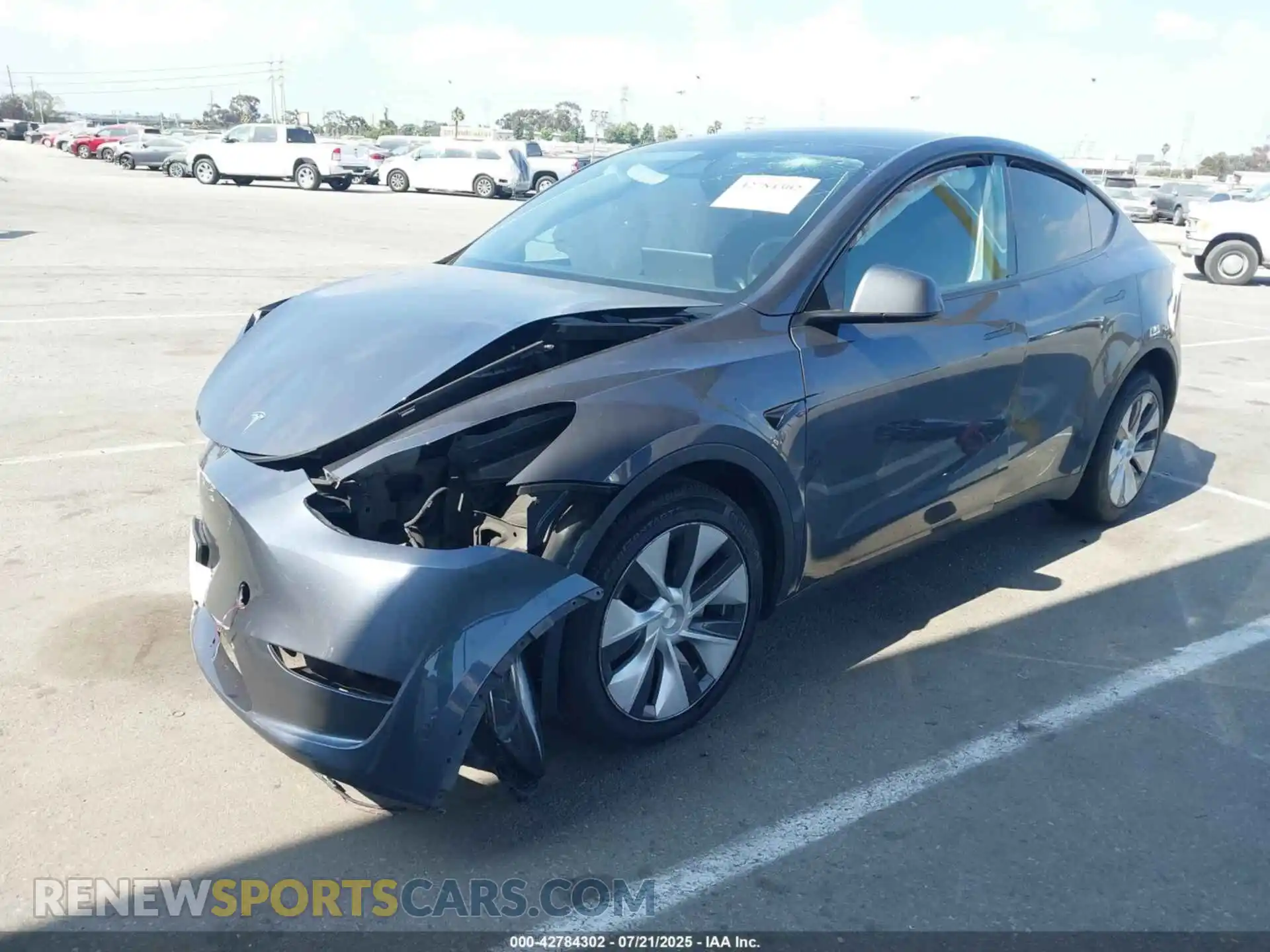 2 Photograph of a damaged car 7SAYGDEE8PF808816 TESLA MODEL Y 2023