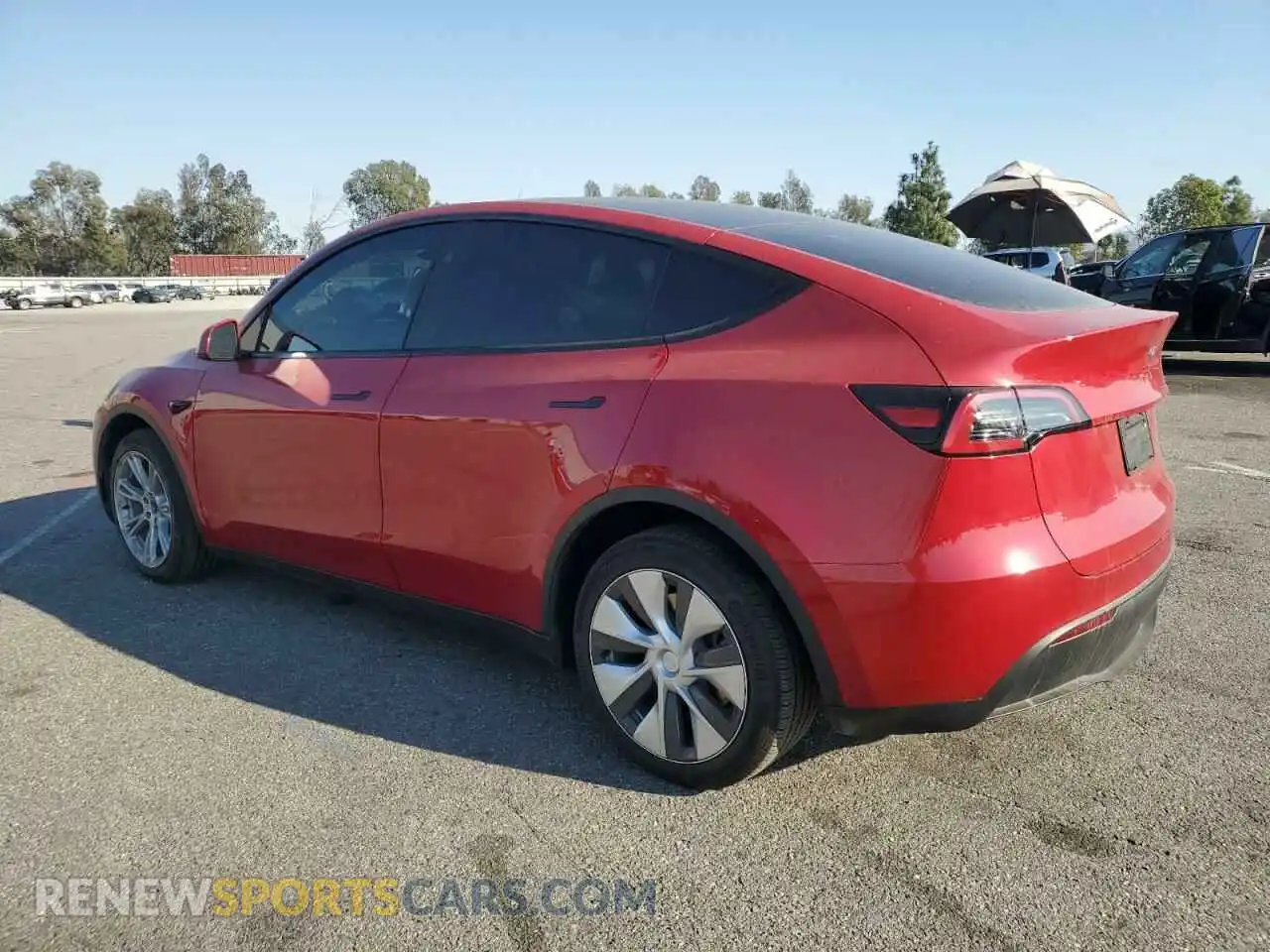 2 Photograph of a damaged car 7SAYGDEE8PF826720 TESLA MODEL Y 2023
