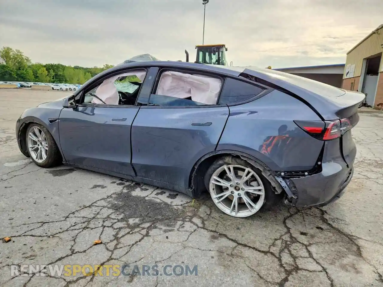 2 Photograph of a damaged car 7SAYGDEE8PF895052 TESLA MODEL Y 2023