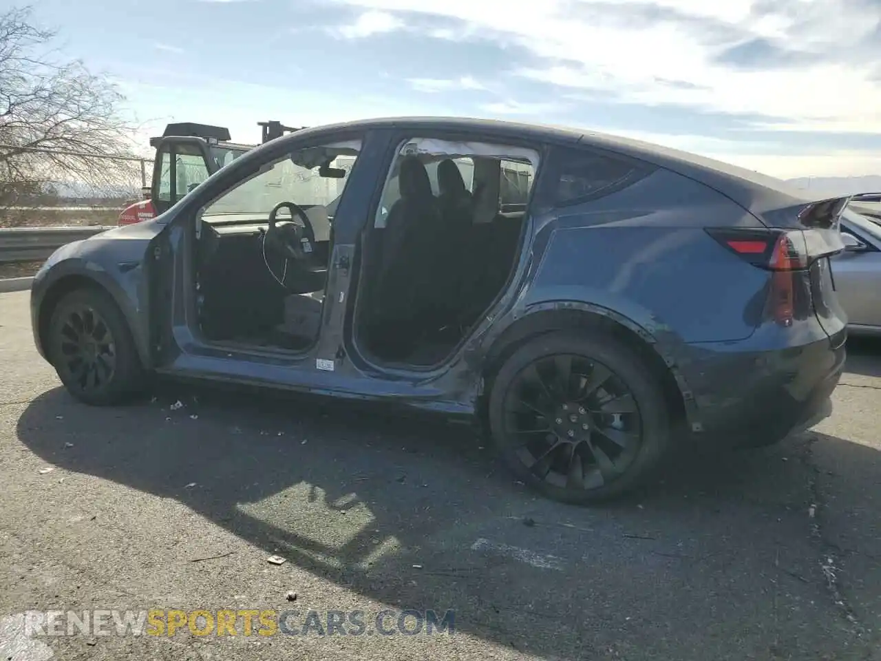 2 Photograph of a damaged car 7SAYGDEE8PF912853 TESLA MODEL Y 2023