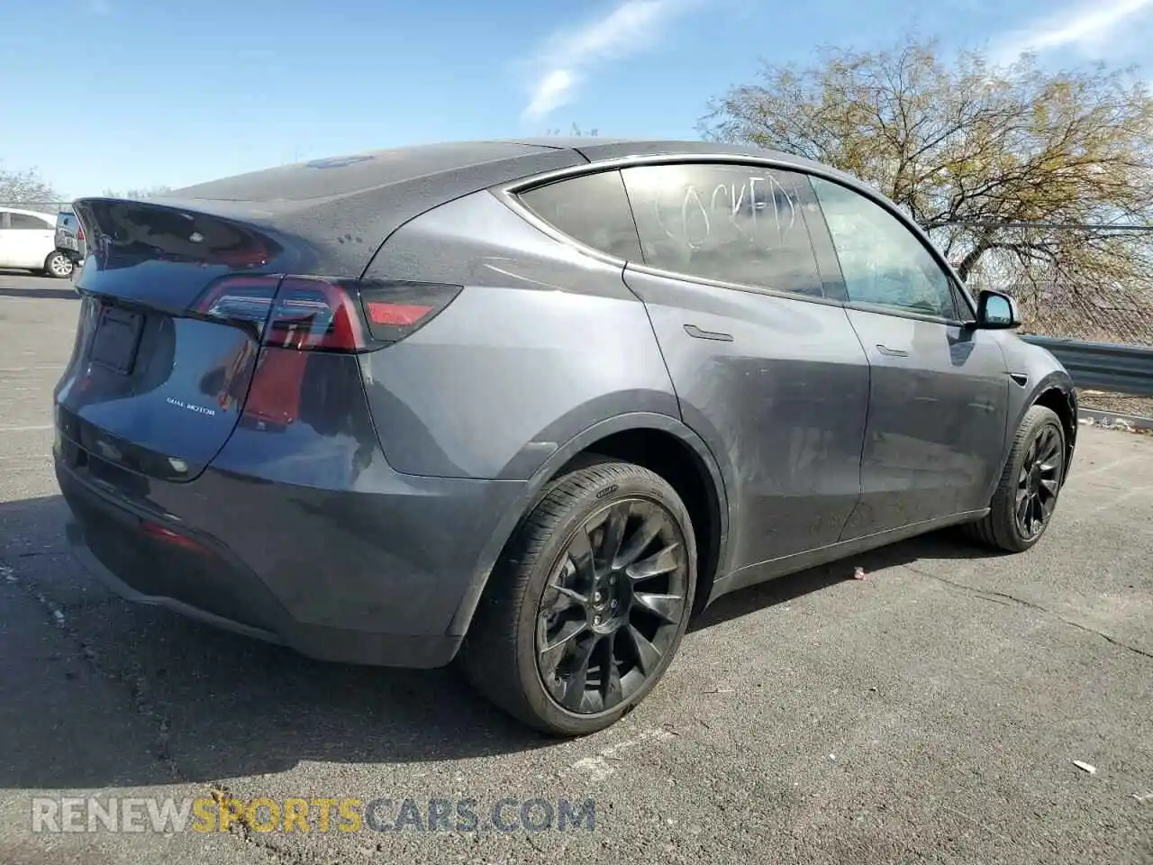 3 Photograph of a damaged car 7SAYGDEE8PF912853 TESLA MODEL Y 2023