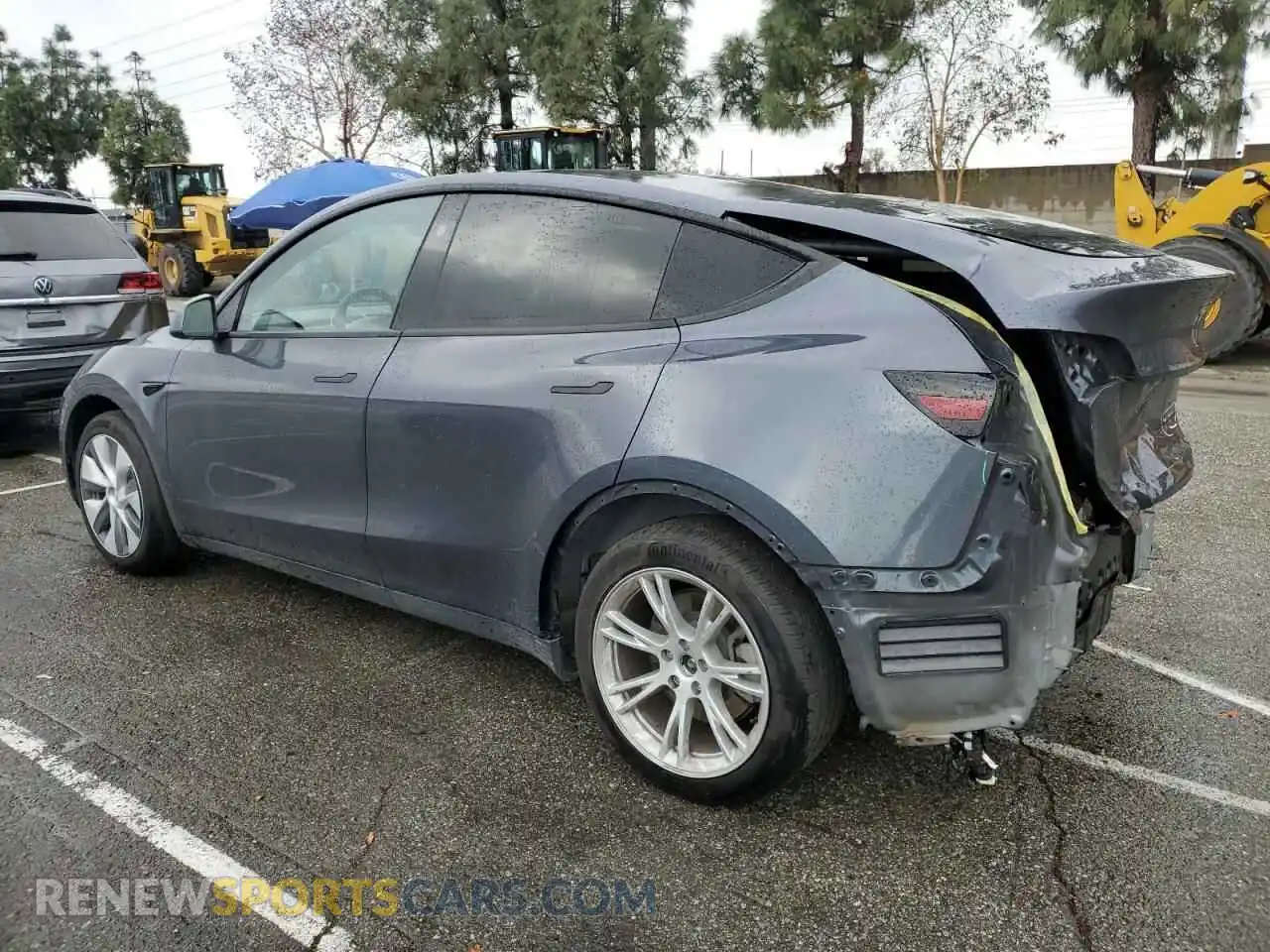 2 fotografías del automóvil dañado 7SAYGDEE8PF929538 TESLA MODEL Y 2023