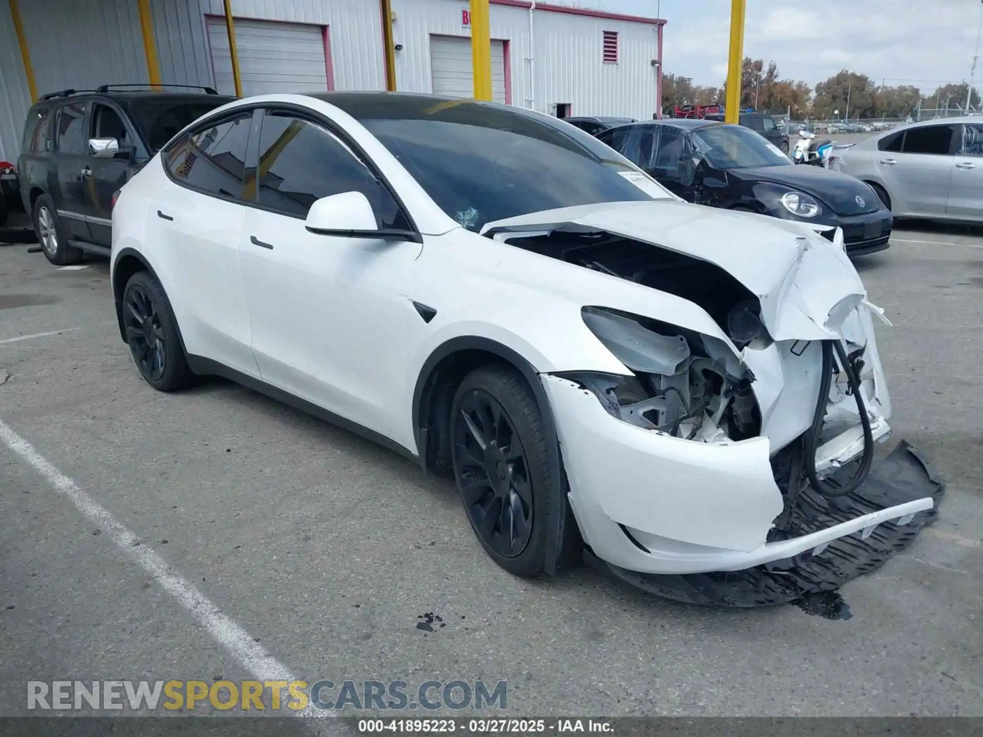 1 Photograph of a damaged car 7SAYGDEE9PA026005 TESLA MODEL Y 2023