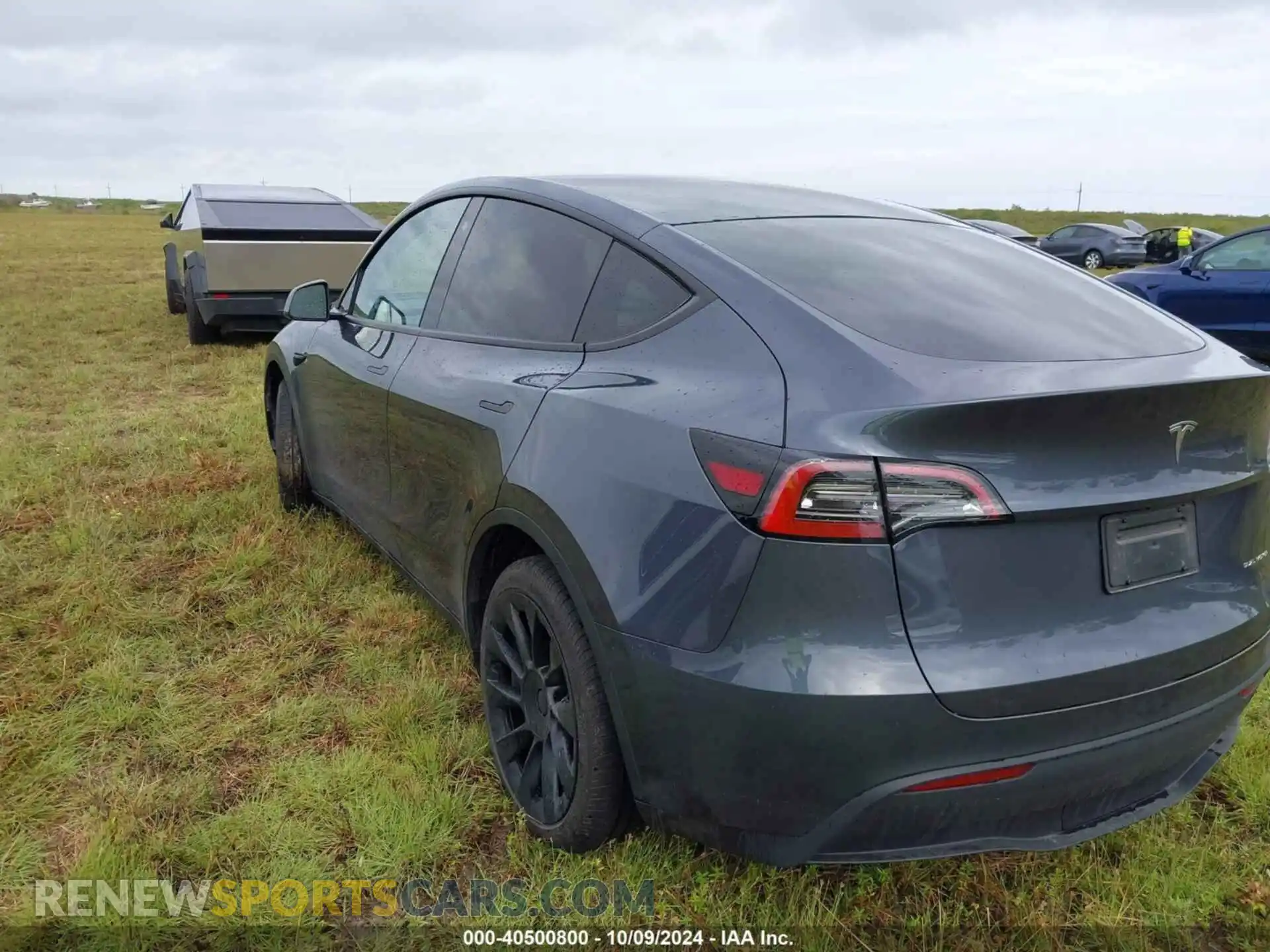 3 Photograph of a damaged car 7SAYGDEE9PA056198 TESLA MODEL Y 2023
