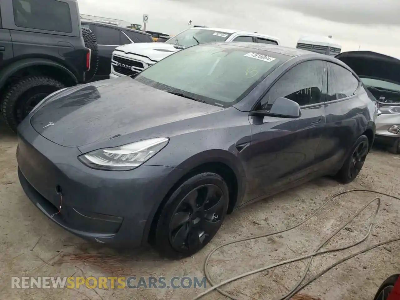 1 Photograph of a damaged car 7SAYGDEE9PA058582 TESLA MODEL Y 2023
