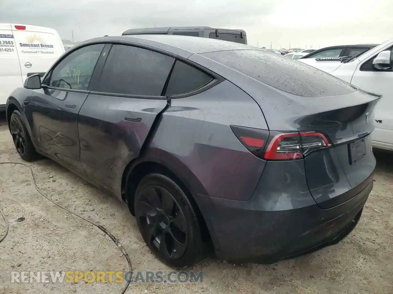 2 Photograph of a damaged car 7SAYGDEE9PA058582 TESLA MODEL Y 2023