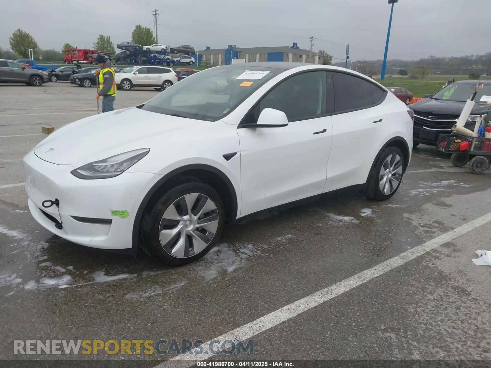 2 Photograph of a damaged car 7SAYGDEE9PA069095 TESLA MODEL Y 2023