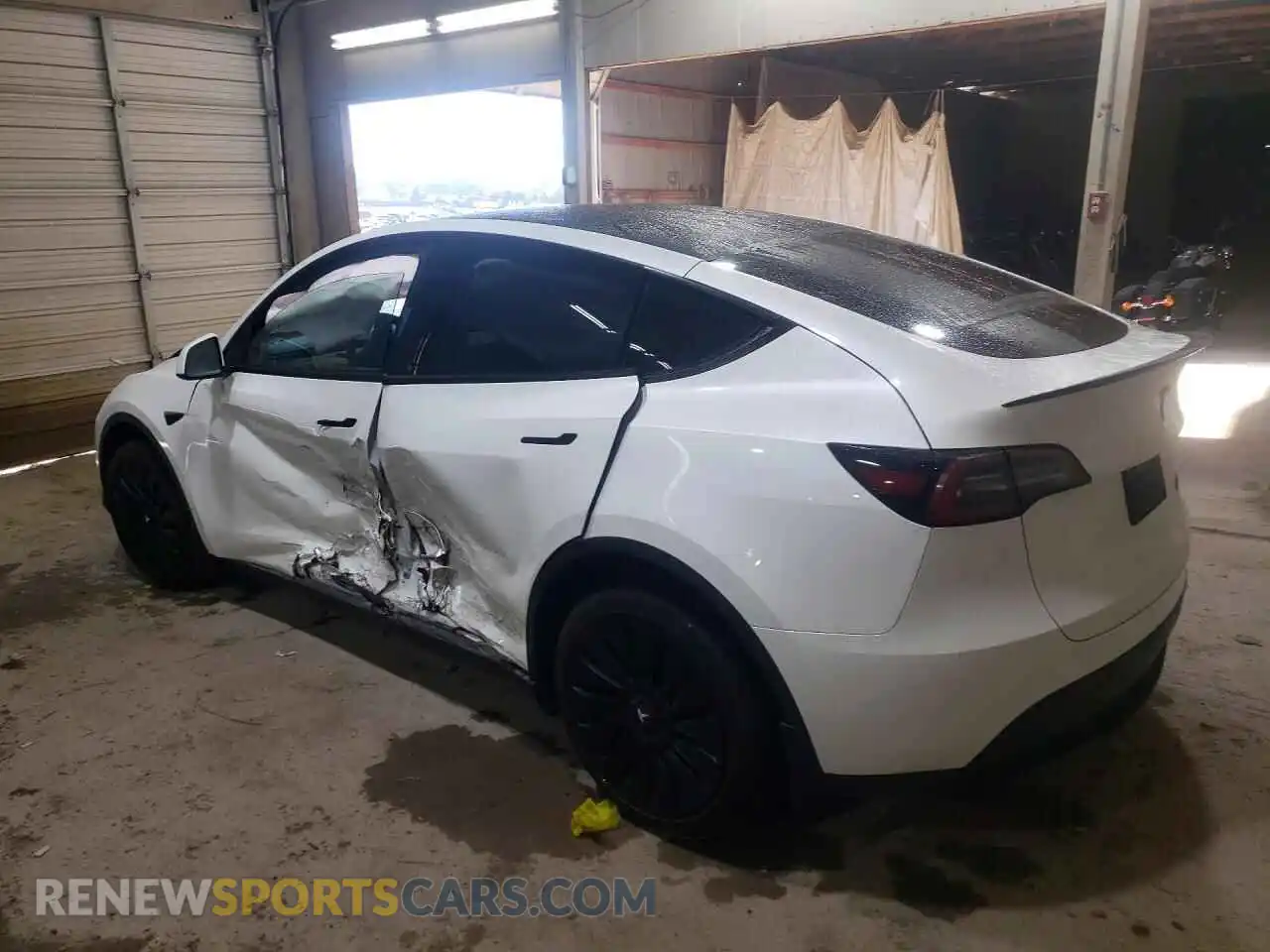 2 Photograph of a damaged car 7SAYGDEE9PA096426 TESLA MODEL Y 2023