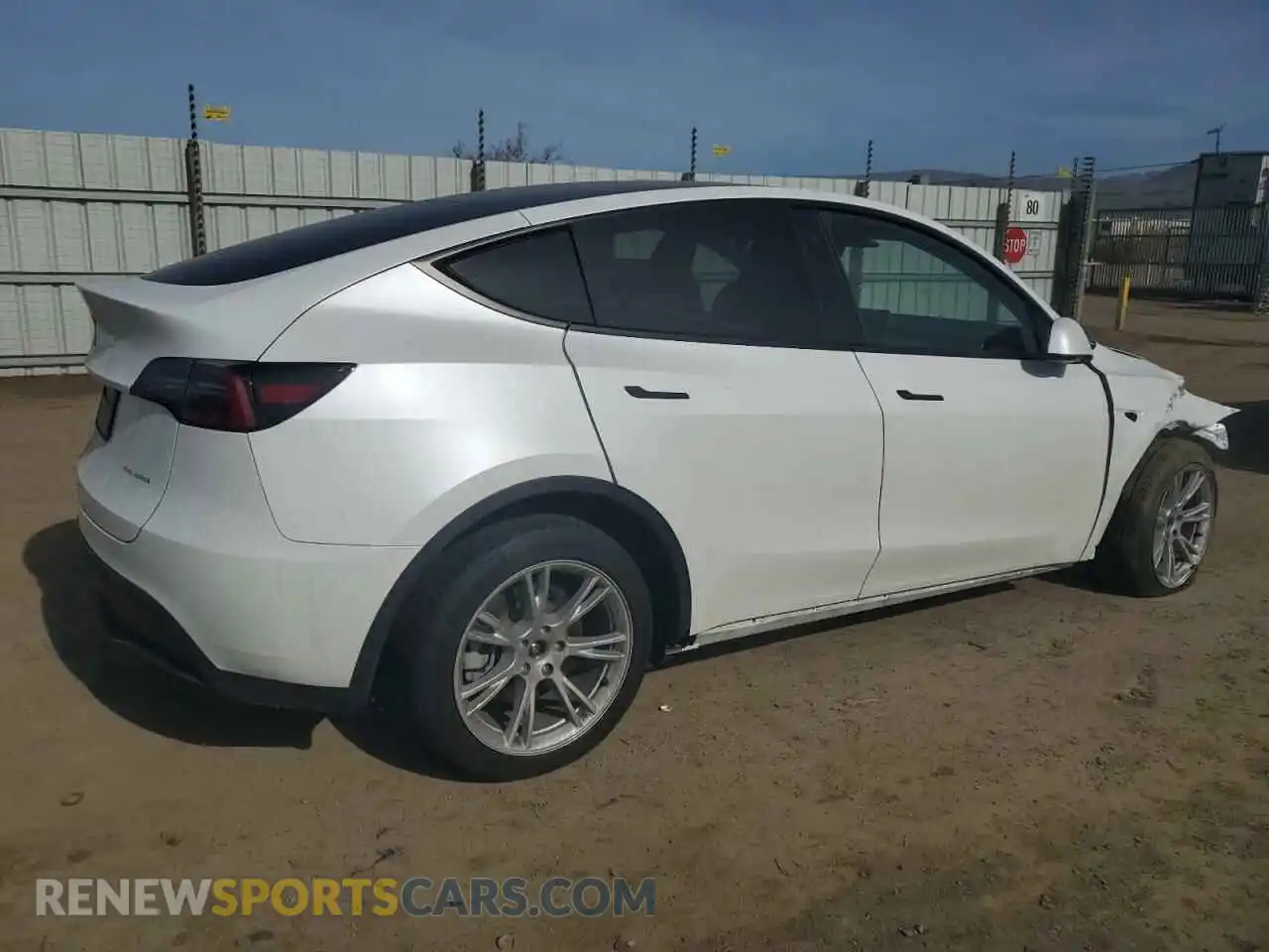 3 Photograph of a damaged car 7SAYGDEE9PA119249 TESLA MODEL Y 2023