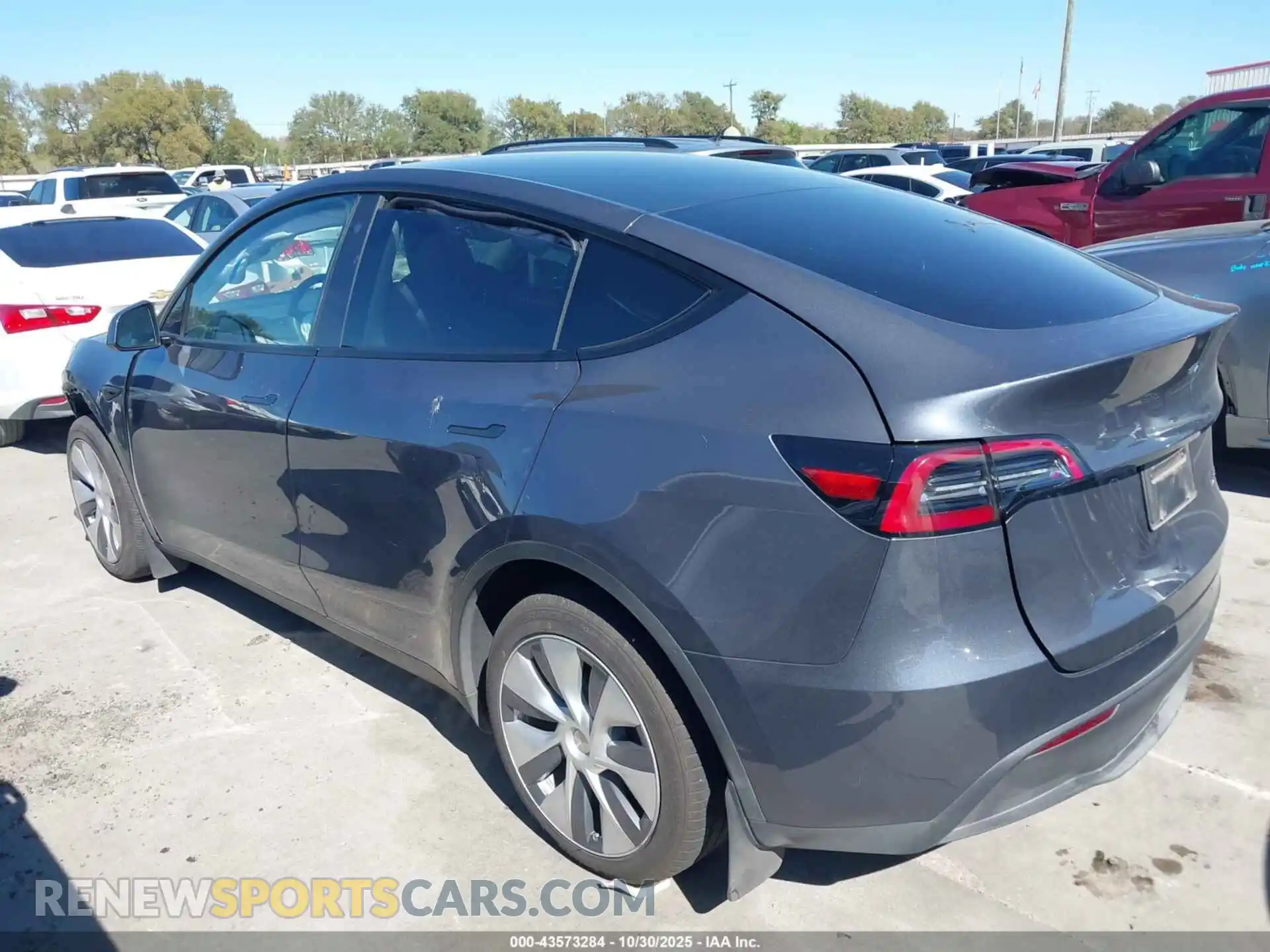 3 Photograph of a damaged car 7SAYGDEE9PA120577 TESLA MODEL Y 2023
