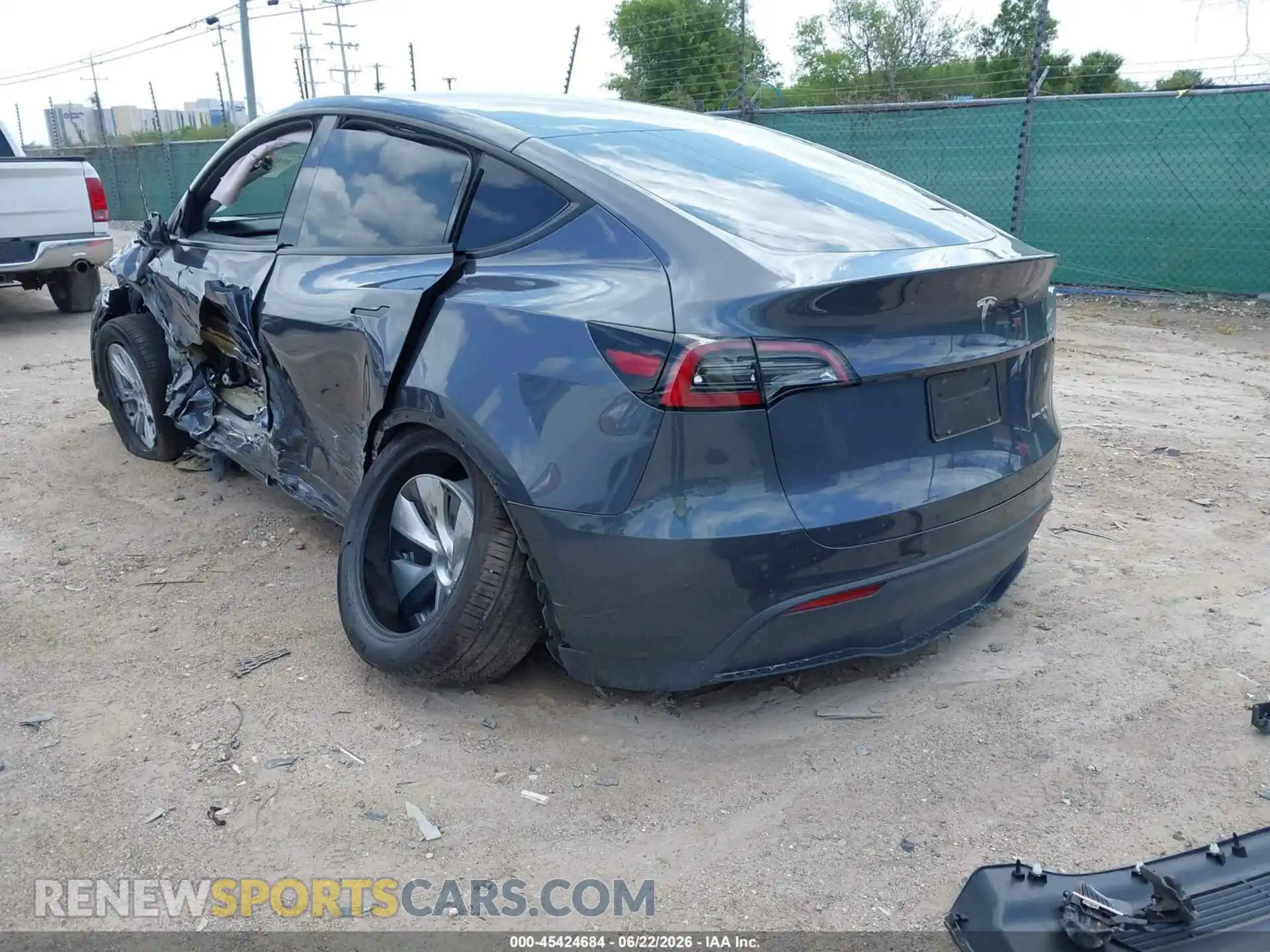3 fotografías del automóvil dañado 7SAYGDEE9PA162733 TESLA MODEL Y 2023