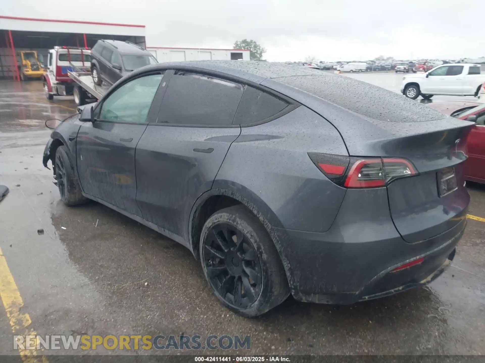 3 Photograph of a damaged car 7SAYGDEE9PA183114 TESLA MODEL Y 2023