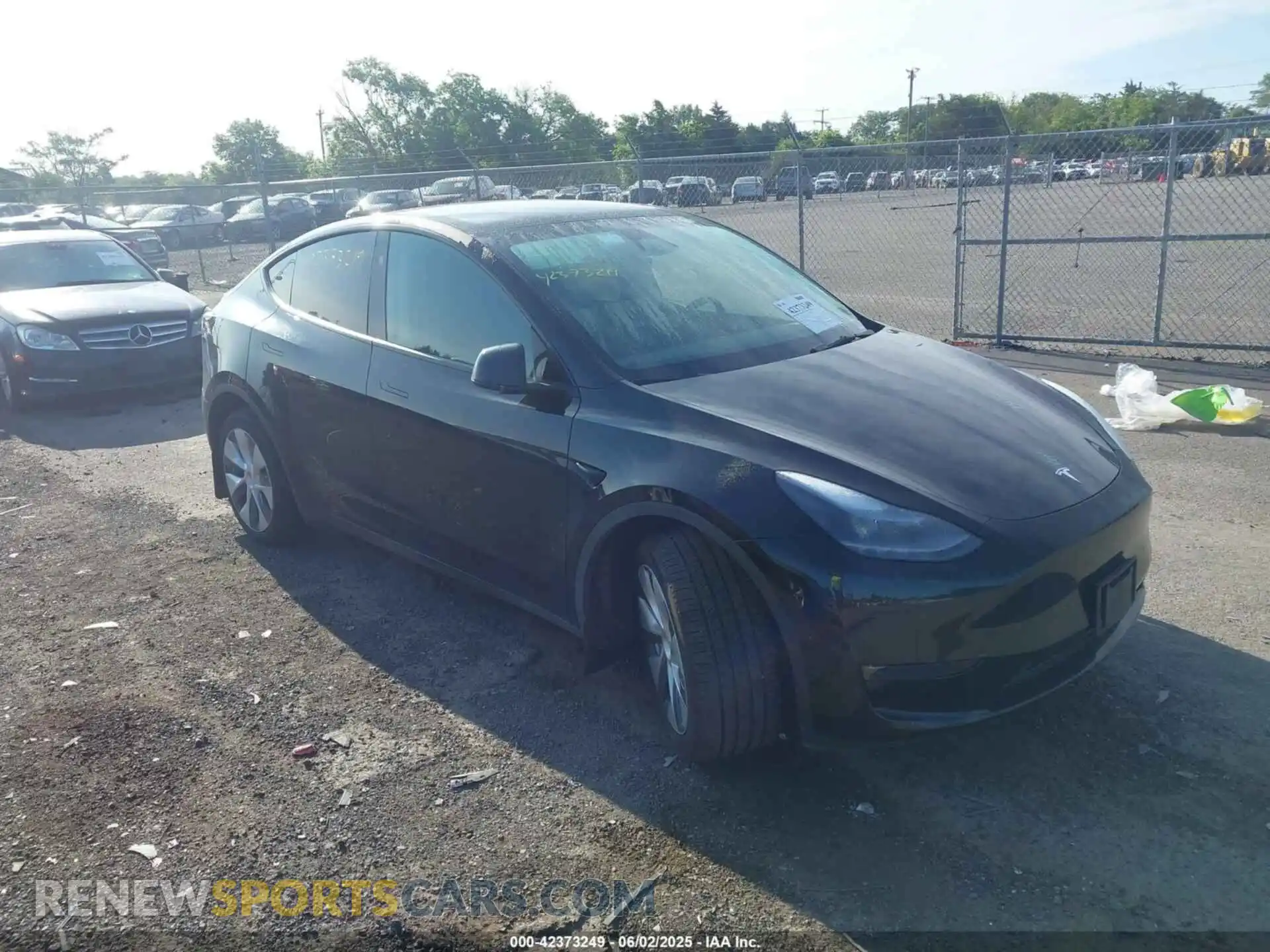 1 Photograph of a damaged car 7SAYGDEE9PA198258 TESLA MODEL Y 2023