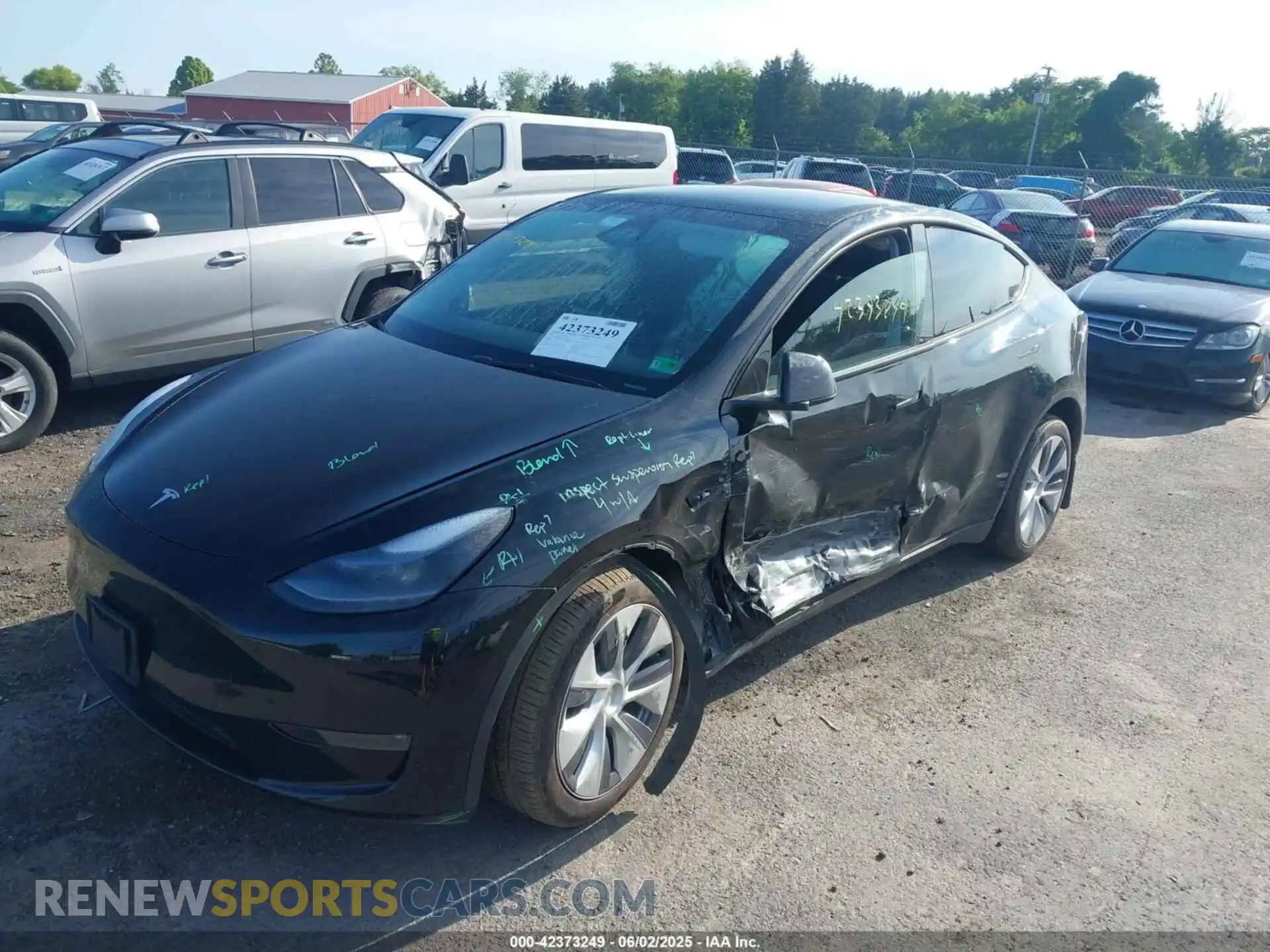 2 Photograph of a damaged car 7SAYGDEE9PA198258 TESLA MODEL Y 2023