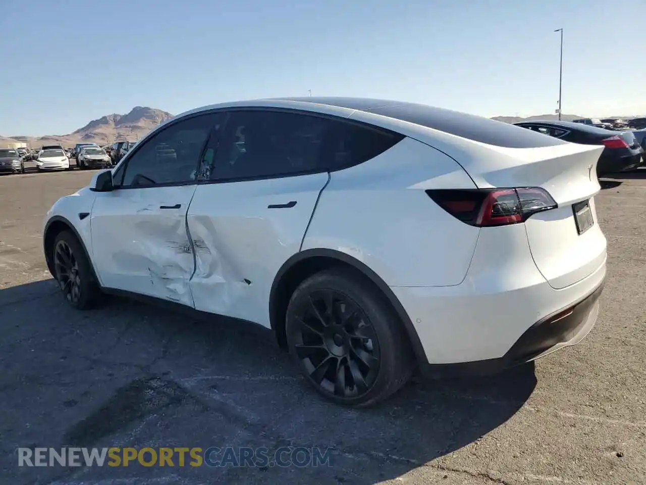 2 Photograph of a damaged car 7SAYGDEE9PF583113 TESLA MODEL Y 2023