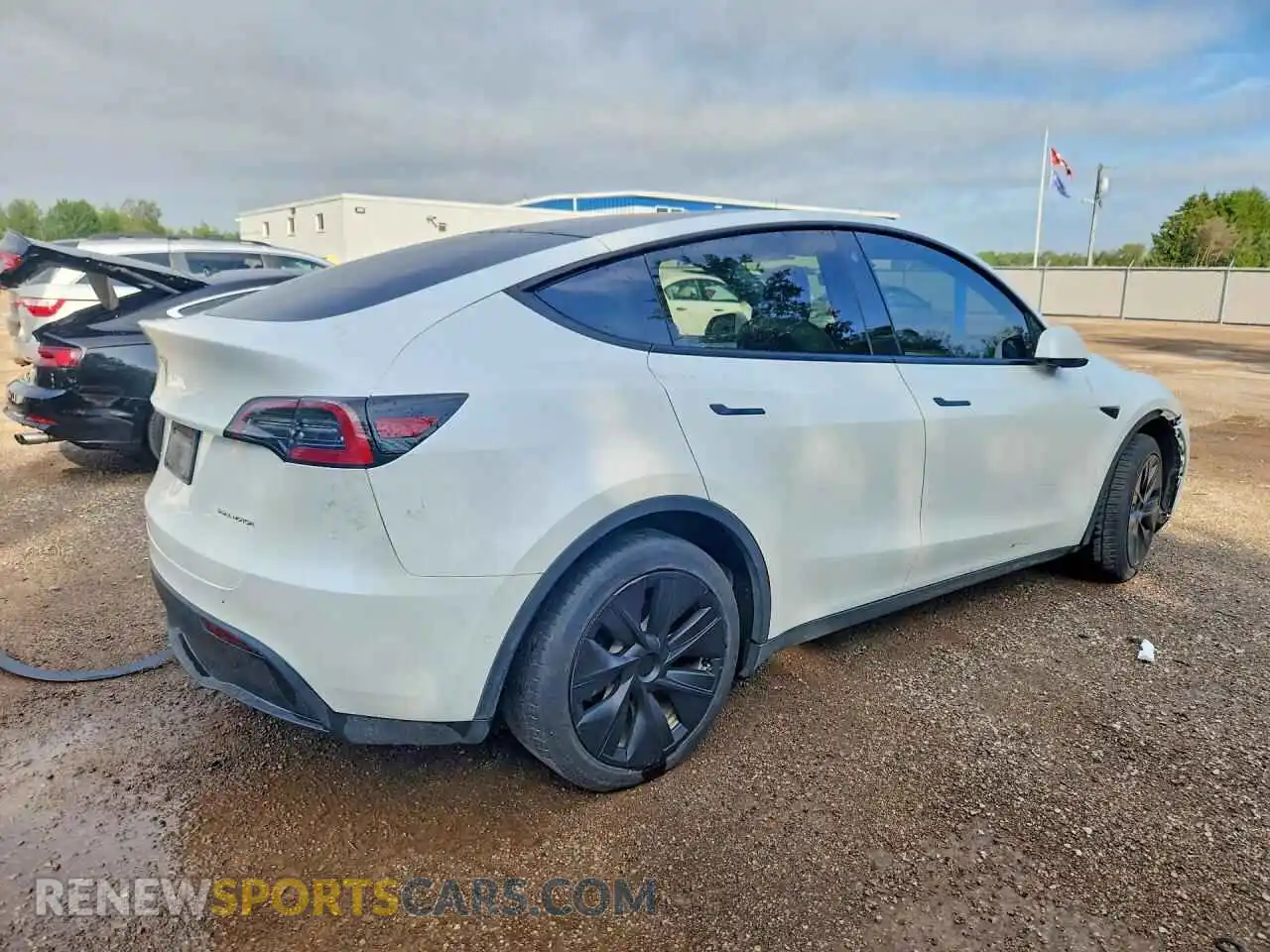 3 Photograph of a damaged car 7SAYGDEE9PF589364 TESLA MODEL Y 2023