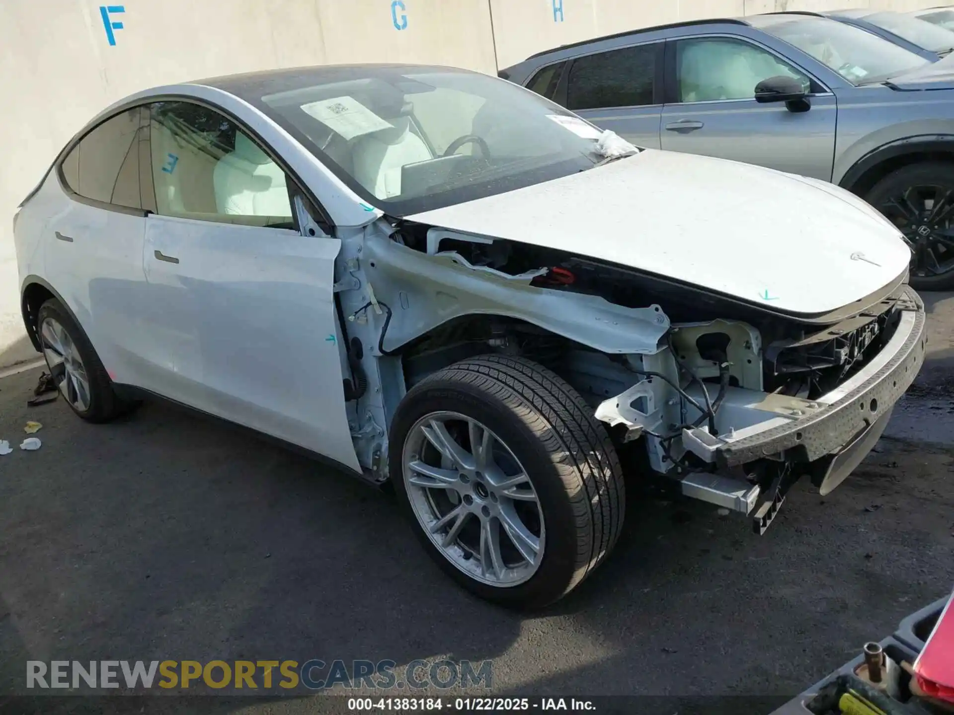1 Photograph of a damaged car 7SAYGDEE9PF623285 TESLA MODEL Y 2023