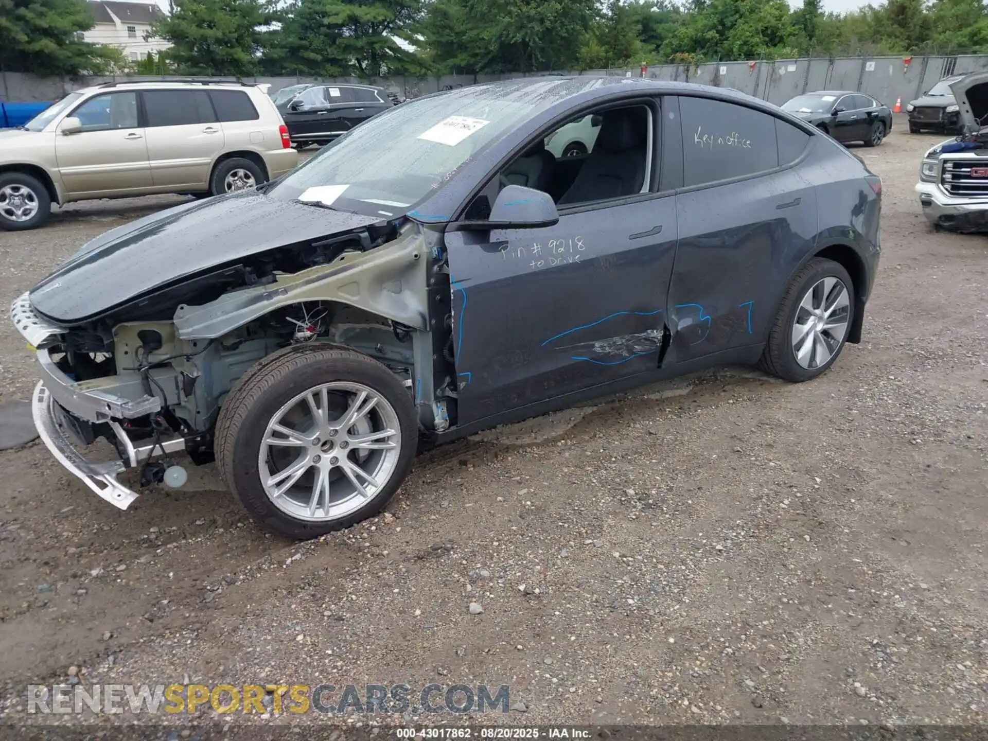 2 Photograph of a damaged car 7SAYGDEE9PF686368 TESLA MODEL Y 2023