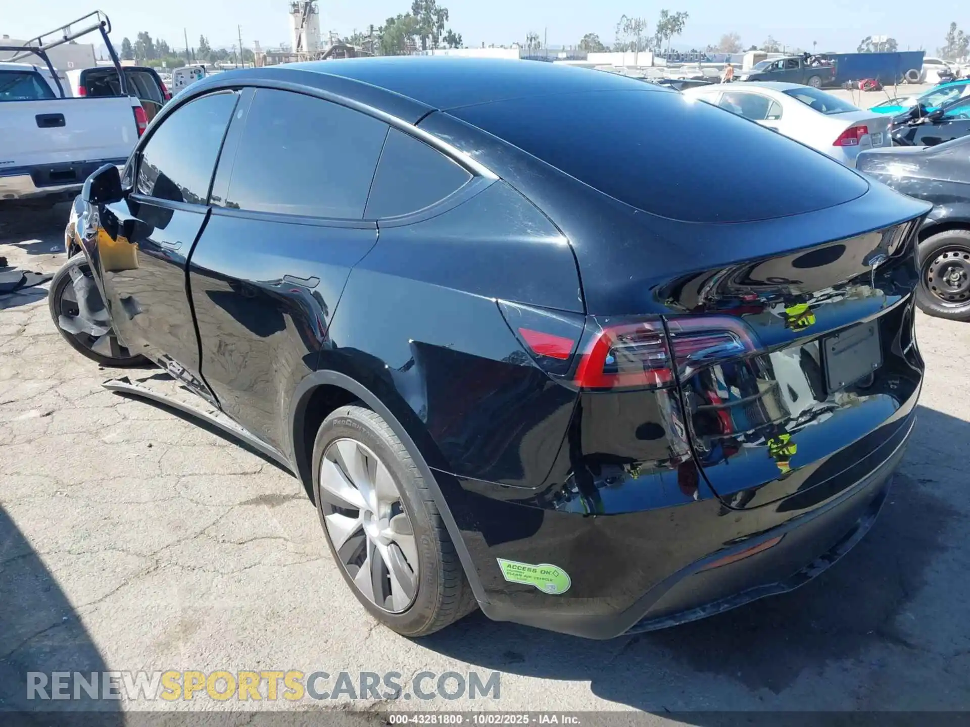 3 Photograph of a damaged car 7SAYGDEE9PF741062 TESLA MODEL Y 2023